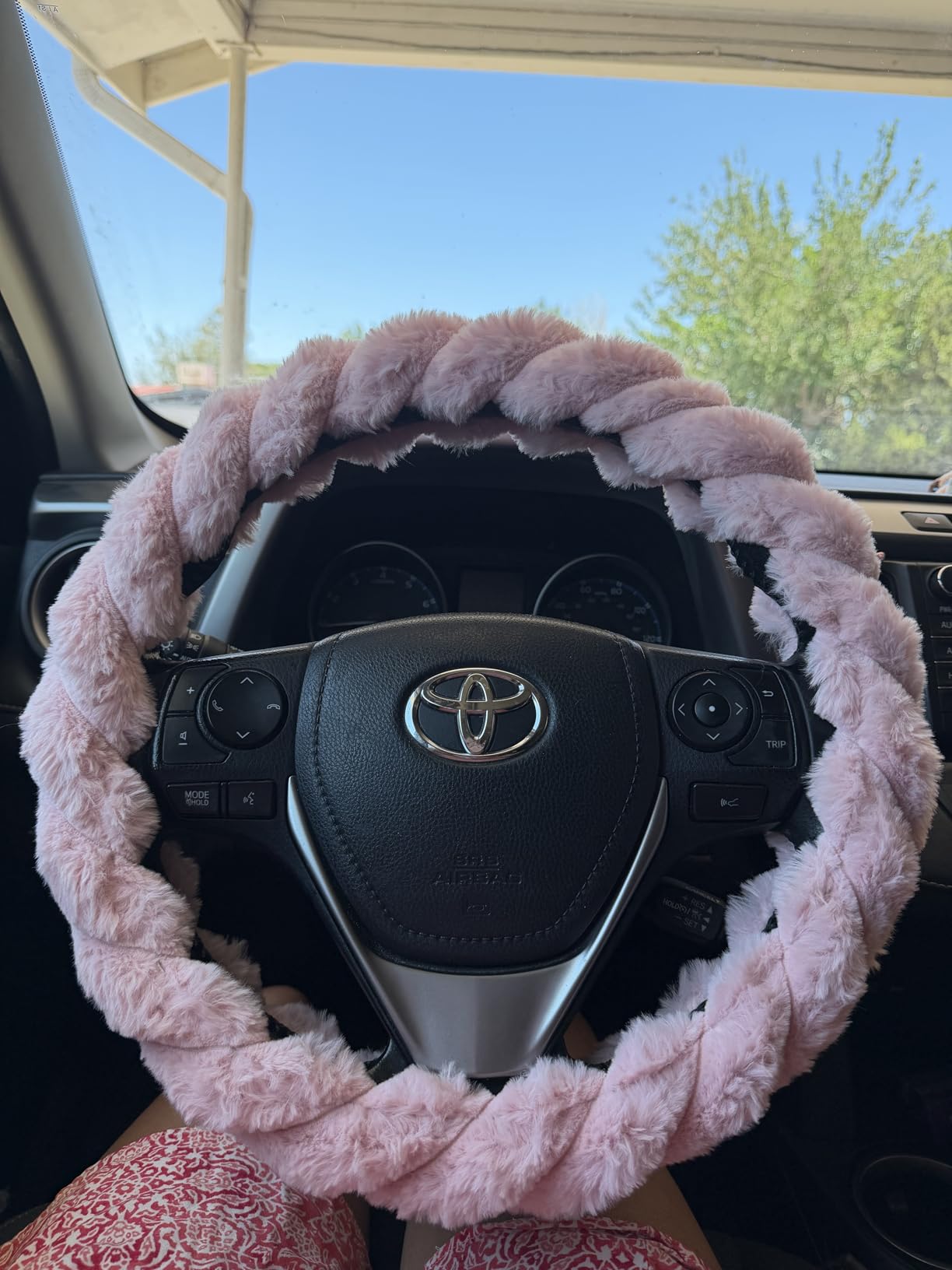 HighnessHwoo Luxury Fluffy Winter Car Steering Wheel Cover for Women Soft Warm Cute Auto Accessories for Jeep, Truck, Van, F150, Universal, Fuzzy, Anti Slip, Gray, Large Size, 15.2-16in customer photo 2