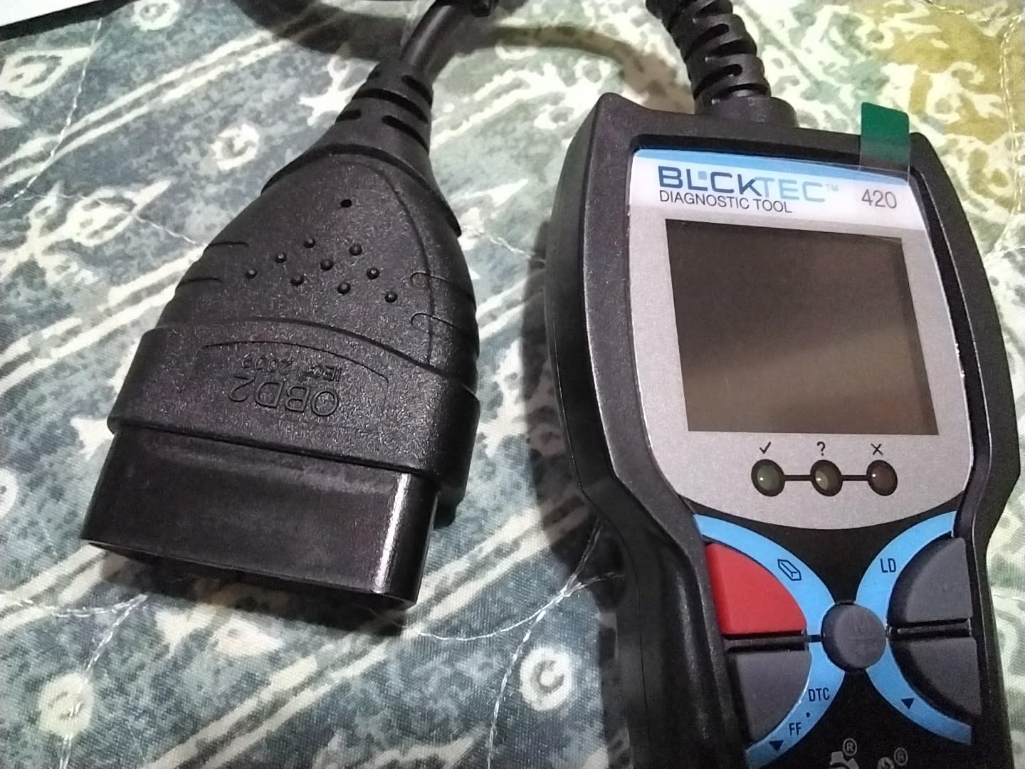 BLCKTEC 420 Bluetooth OBD2 Scanner Diagnostic Tool - Vehicle Code Reader for Car - Clears Check Engine Light - Comes with Premium OBD App On IOS & Android - Works For All Cars 1996 & Newer customer photo 1