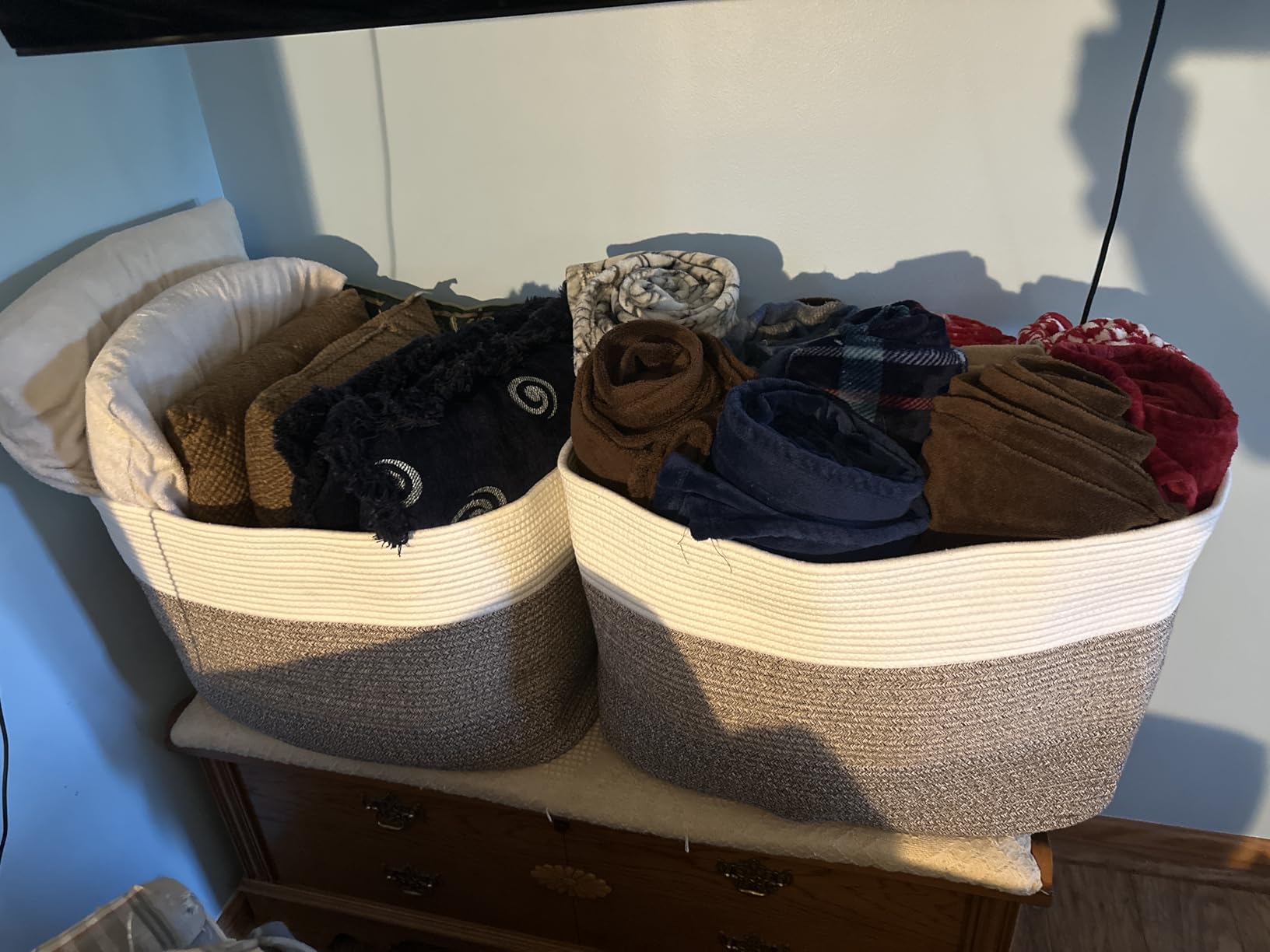 OIAHOMY Blanket Basket Laundry Basket Dog Toy Basket 75L Gradient Brown customer photo 2