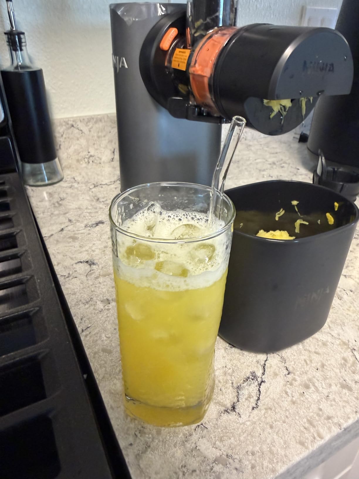 Ninja NeverClog Cold Press Juicer, 24oz Jug, 36oz Pulp, Charcoal, JC151 customer photo 2