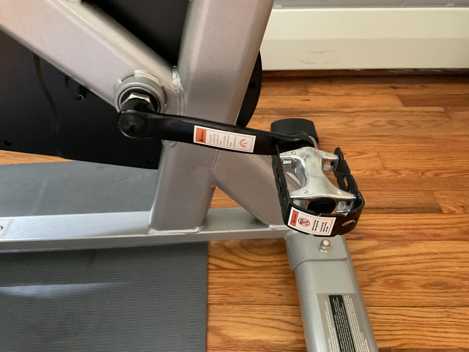 YOSUDA Exercise Bike, Magnetic Friction Stationary Bike with App Training customer photo 2
