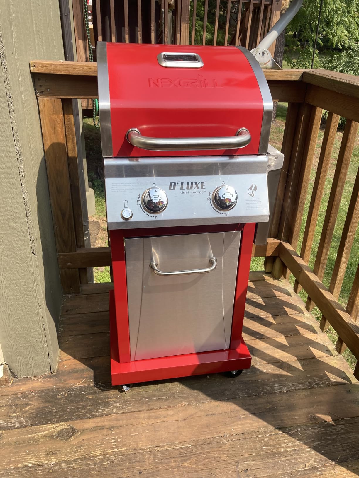 Nexgrill Deluxe 2 Burner Gas Grill, Compact with Foldable Shelves in Red customer photo 2