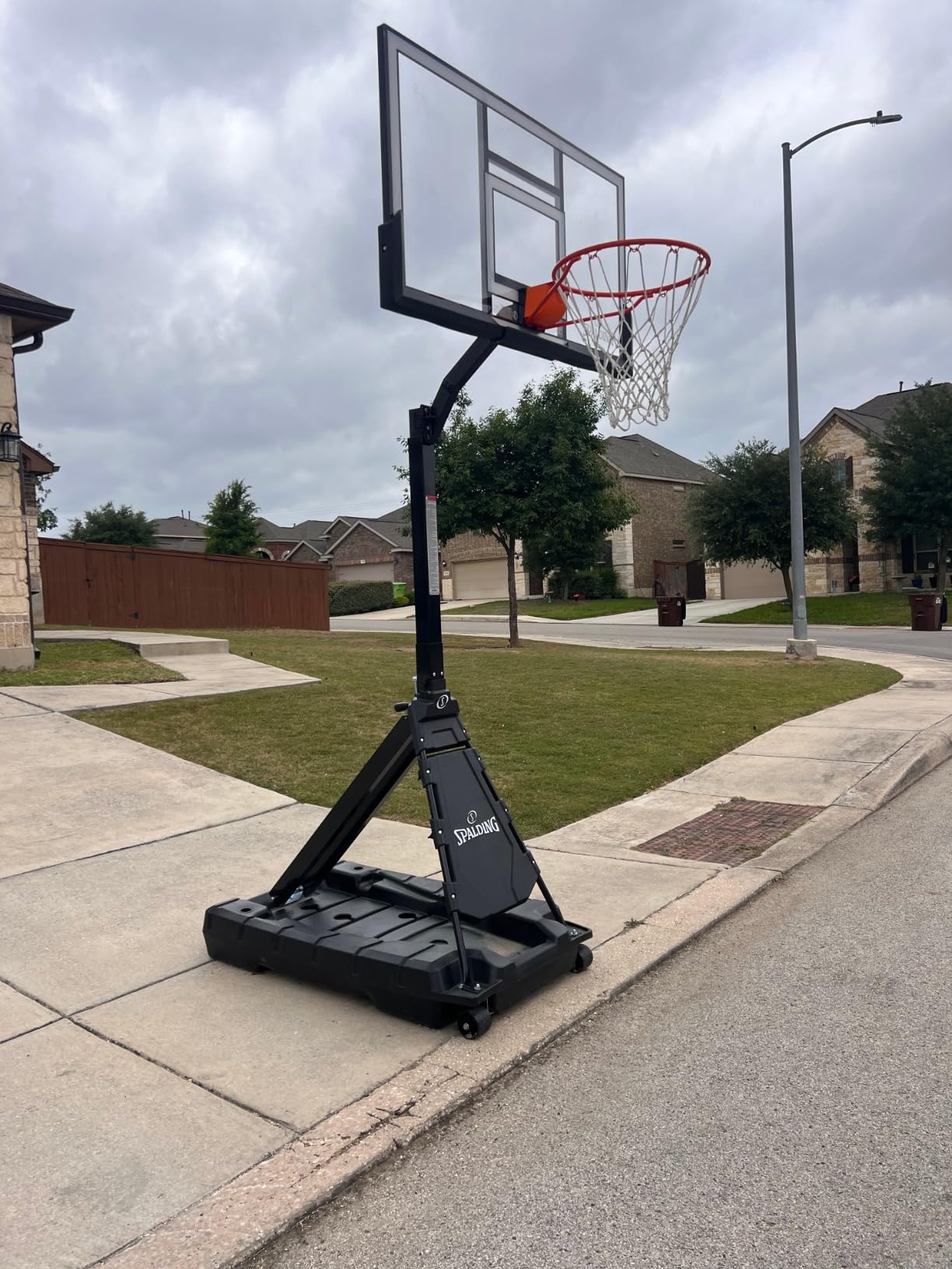 Spalding Momentous EZ Assembly Portable Adjustable Outdoor Basketball Hoop – Assembles in 30 Minutes or Less customer photo 1