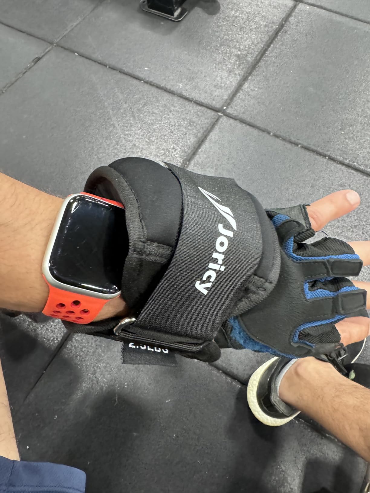 Wrist Weights with Thumb Loops Lock for Men Women Weighted Gloves customer photo 2