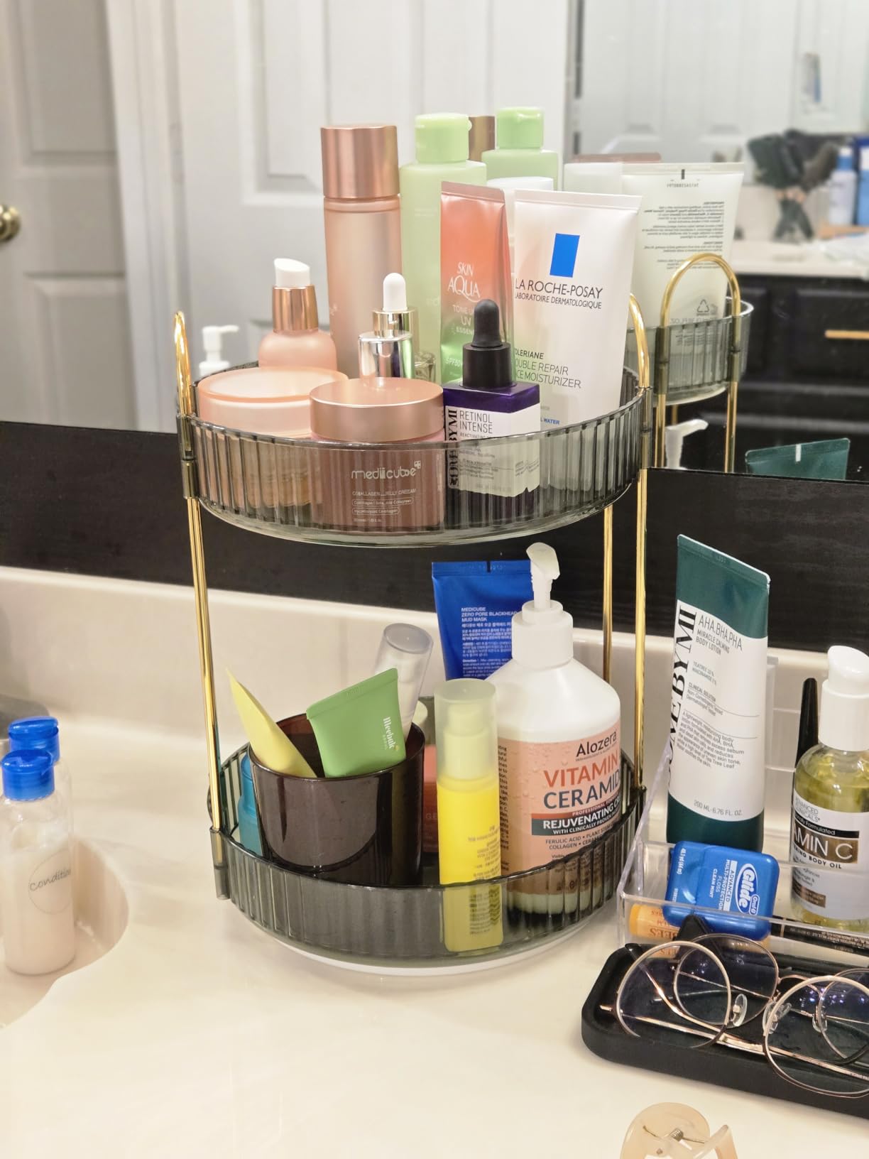 Asayuee 360 Rotating Makeup Organizer for Vanity,2 Tier Large Capacity Skincare Organizers,Bathroom Counter Organizer, Spinning Perfume Organizer & Vanity Organizer (Green-2 Tier) customer photo 1