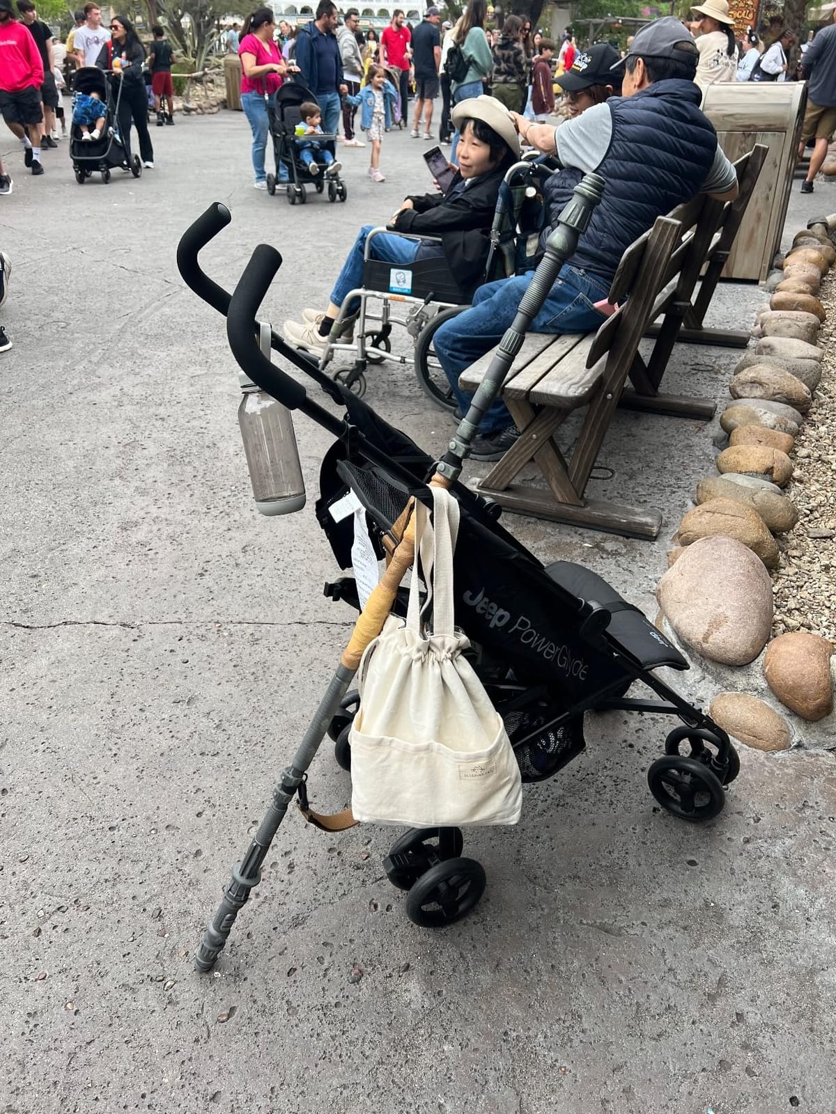 Jeep AdventureGlyde Stroller by Delta Children - Lightweight Travel Stroller with Smoothest Ride & Compact Fold, 3-Position Recline, Extra Large Storage Basket, Black/Grey customer photo 1