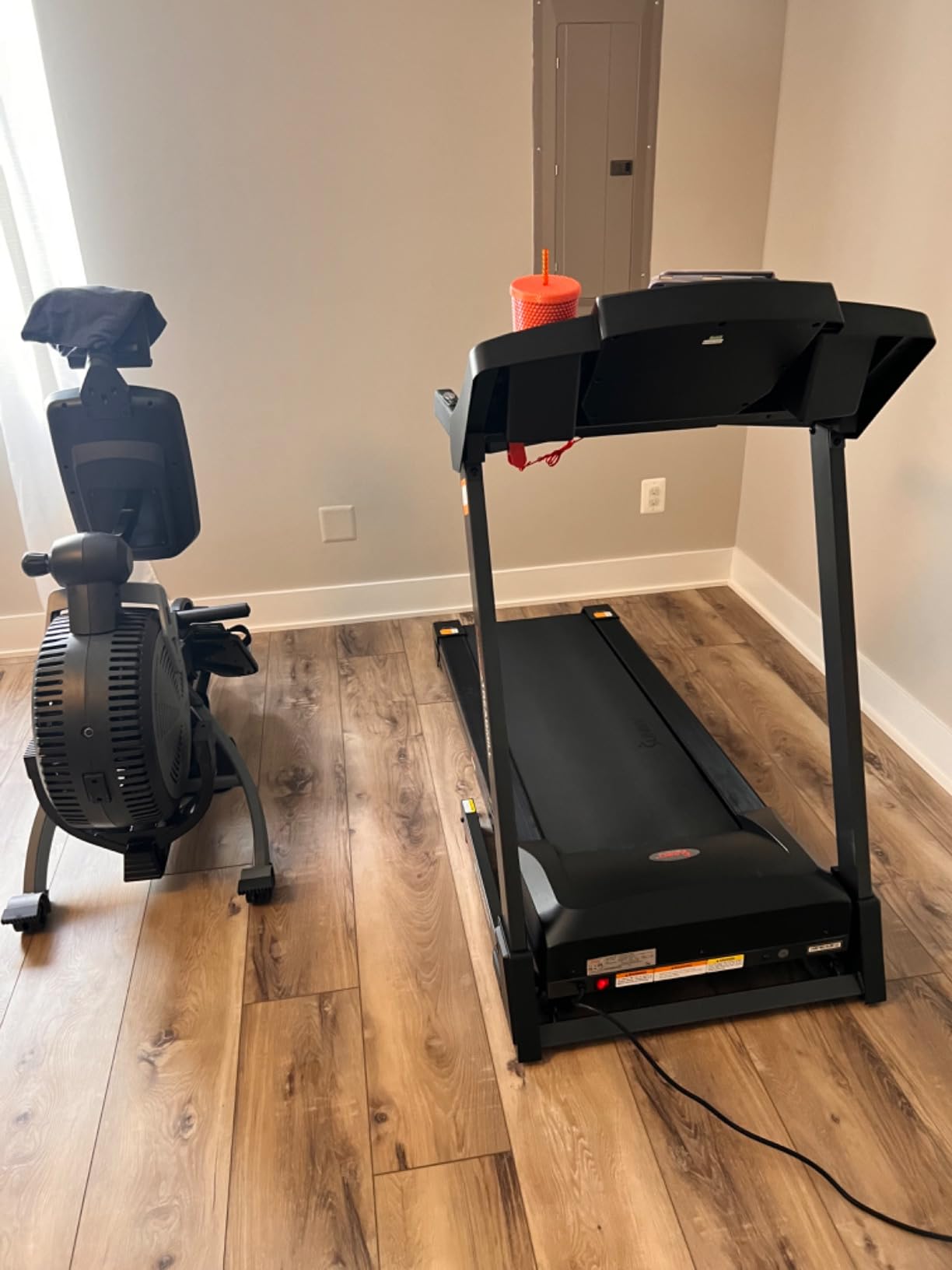 Sunny Health & Fitness Smart Wi-Fi Treadmill with Auto Incline customer photo 2