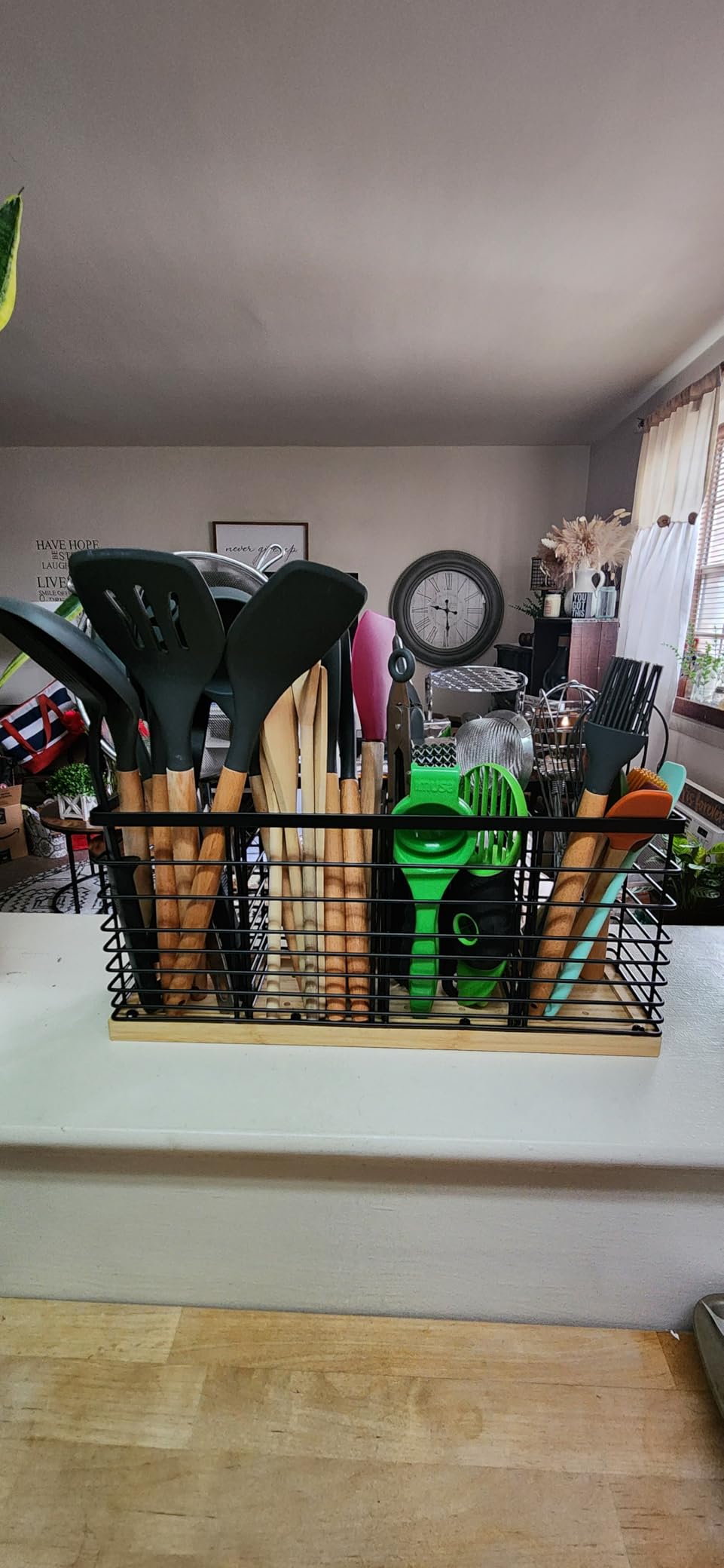 Suli Extra Large Kitchen Utensil Holder Countertop with Removable Divider customer photo 2
