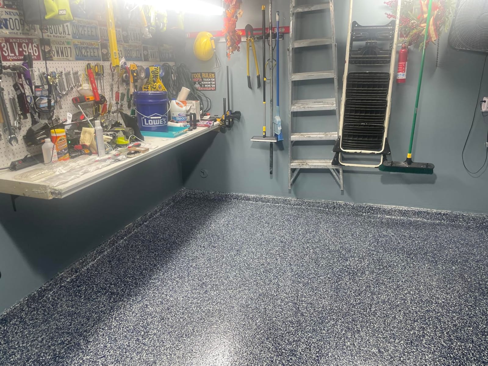 Clear Floor Epoxy Resin for Garages, Basements, Warehouses, Retail Stores and More | Highly Durable | Resistant to Scratches, Spills, and Stains | 1.5 Gallon Kit | 5.7 L customer photo 1