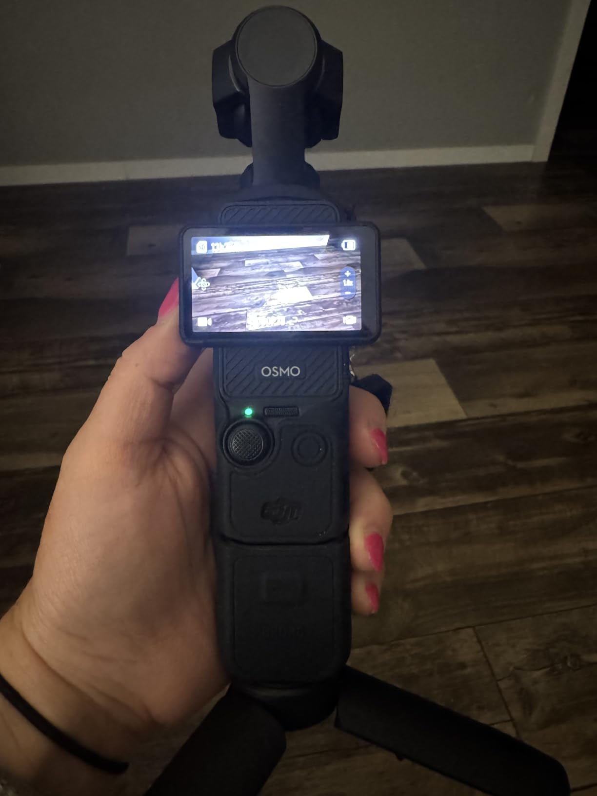 DJI Osmo Pocket 3 Vlogging Camera with 1'' CMOS & 4K/120fps Video customer photo 2