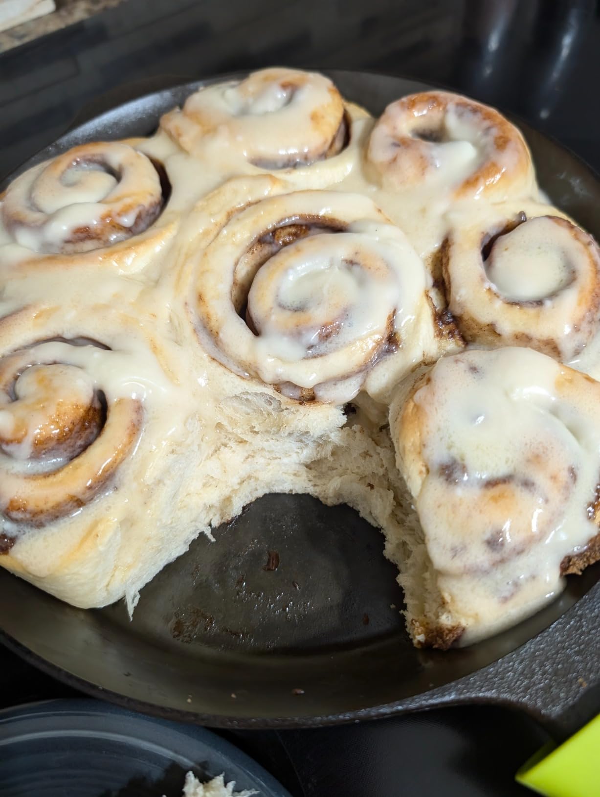 Field Company No.6 Small Cast Iron Skillet – 8.38-Inch Pre-Seasoned Pan for 1–2 Servings, Lighter & Smooth, Made in USA customer photo 2