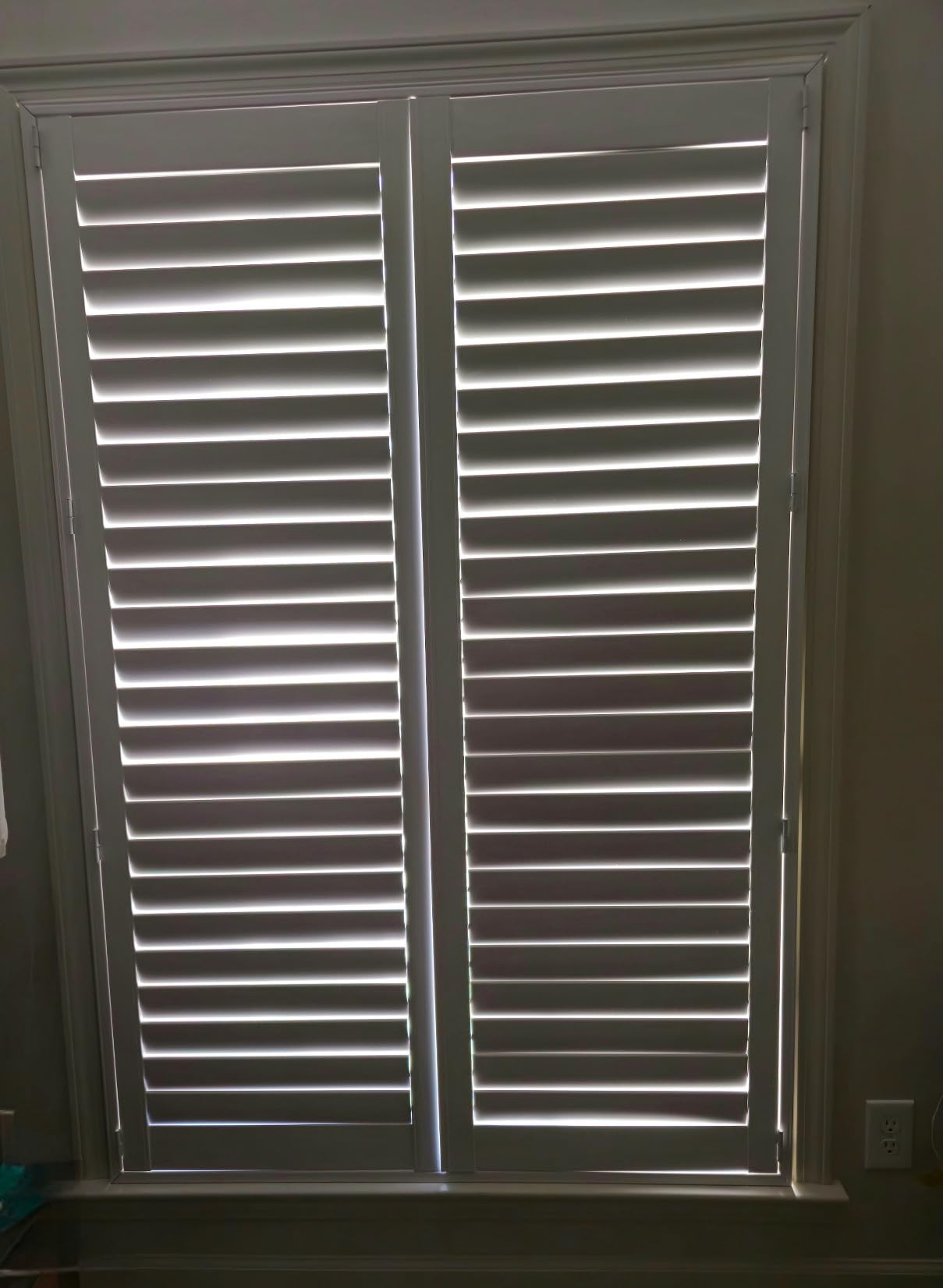 SHUTTER WORKS Plantation Shutters for Interior Windows | Indoor Shutters | Waterproof | Customizable Sizes | Plantation Blinds customer photo 2