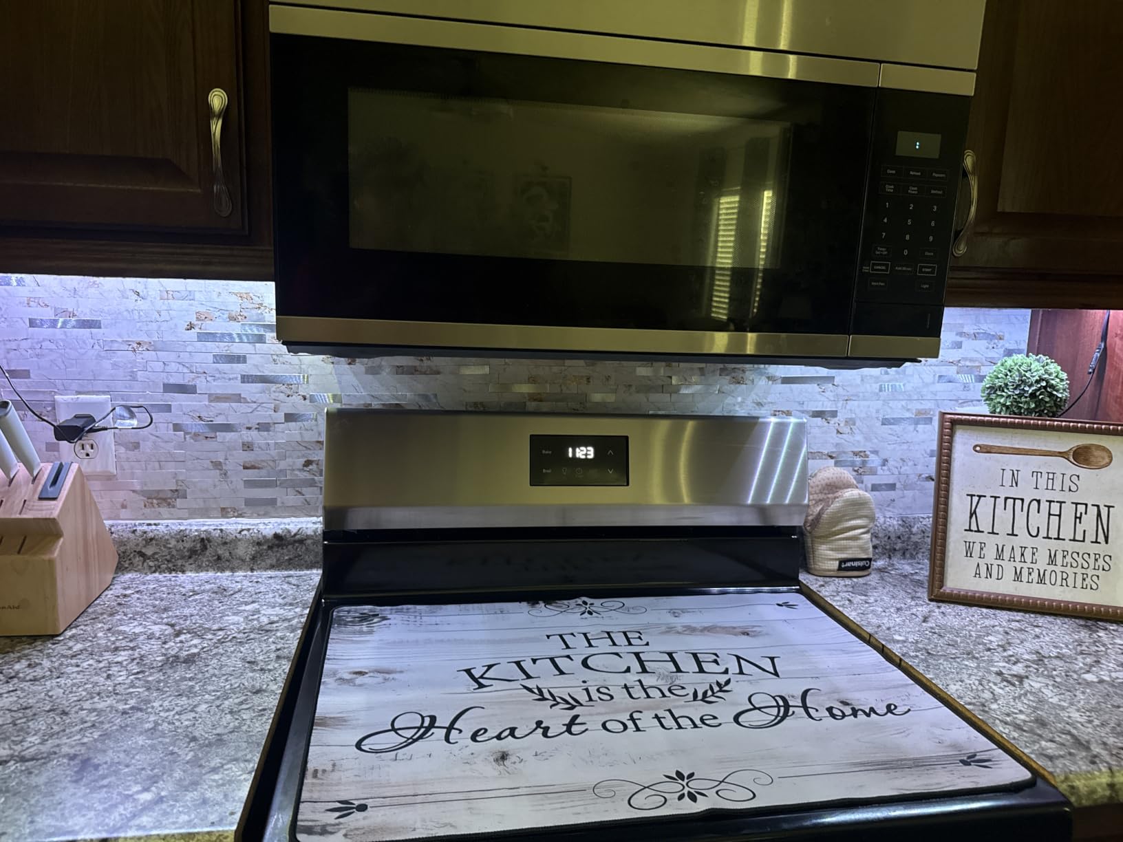 StyloVue 20 Sheets Peel and Stick Backsplash for Kitchen, White Marble with Metal Silver Look Stick on Tile Upgrade Your Kitchen Backsplash, RV, Fireplace customer photo 2