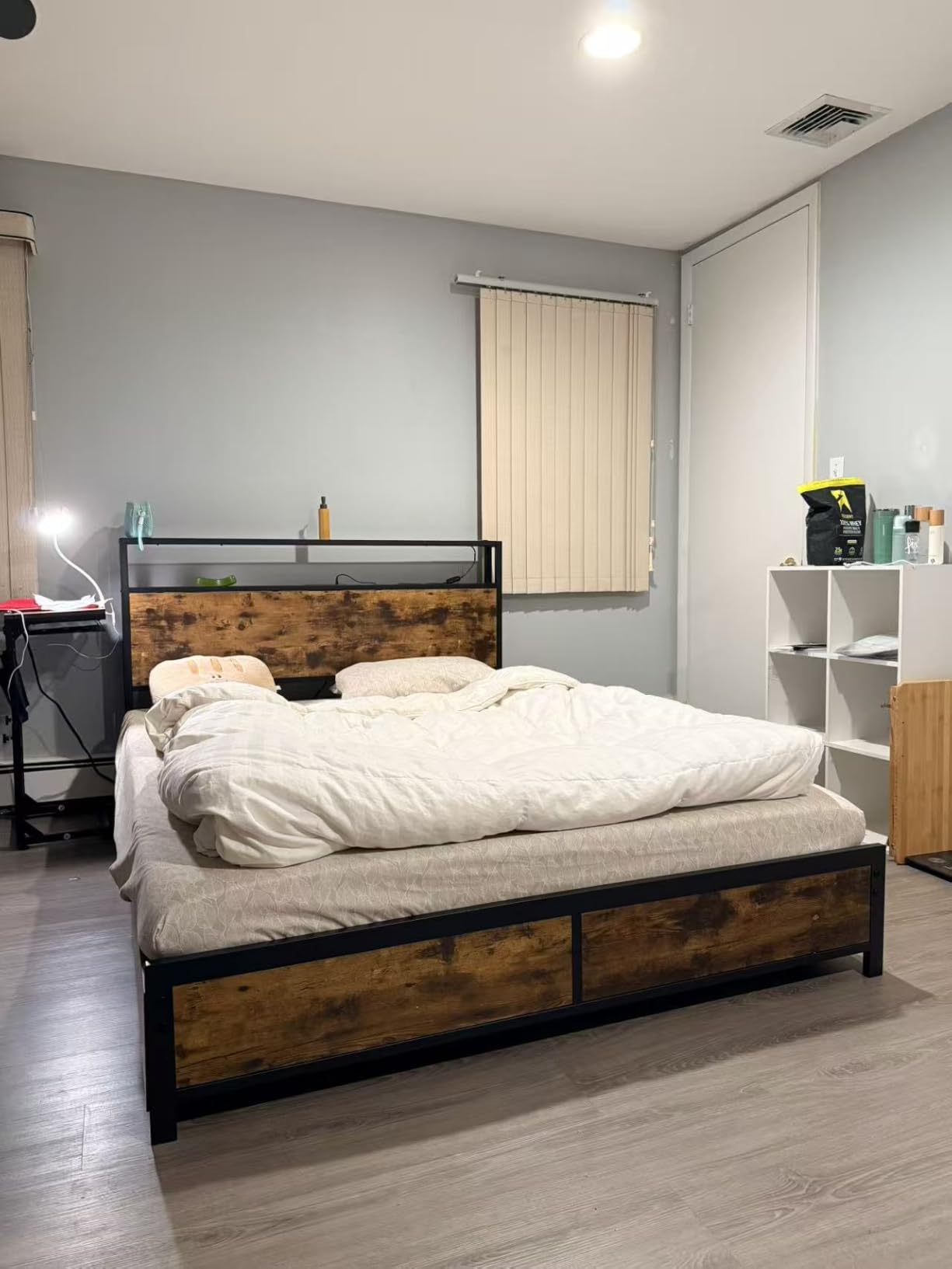 Lifezone Queen Bed Frame with 2-Tier Storage Headboard, Metal Platform Bed Frame with 4 Storage Drawers, Built in Charging Station & LED, Noise-Free/Metal Support/No Box Spring Needed, Vintage Brown customer photo 1