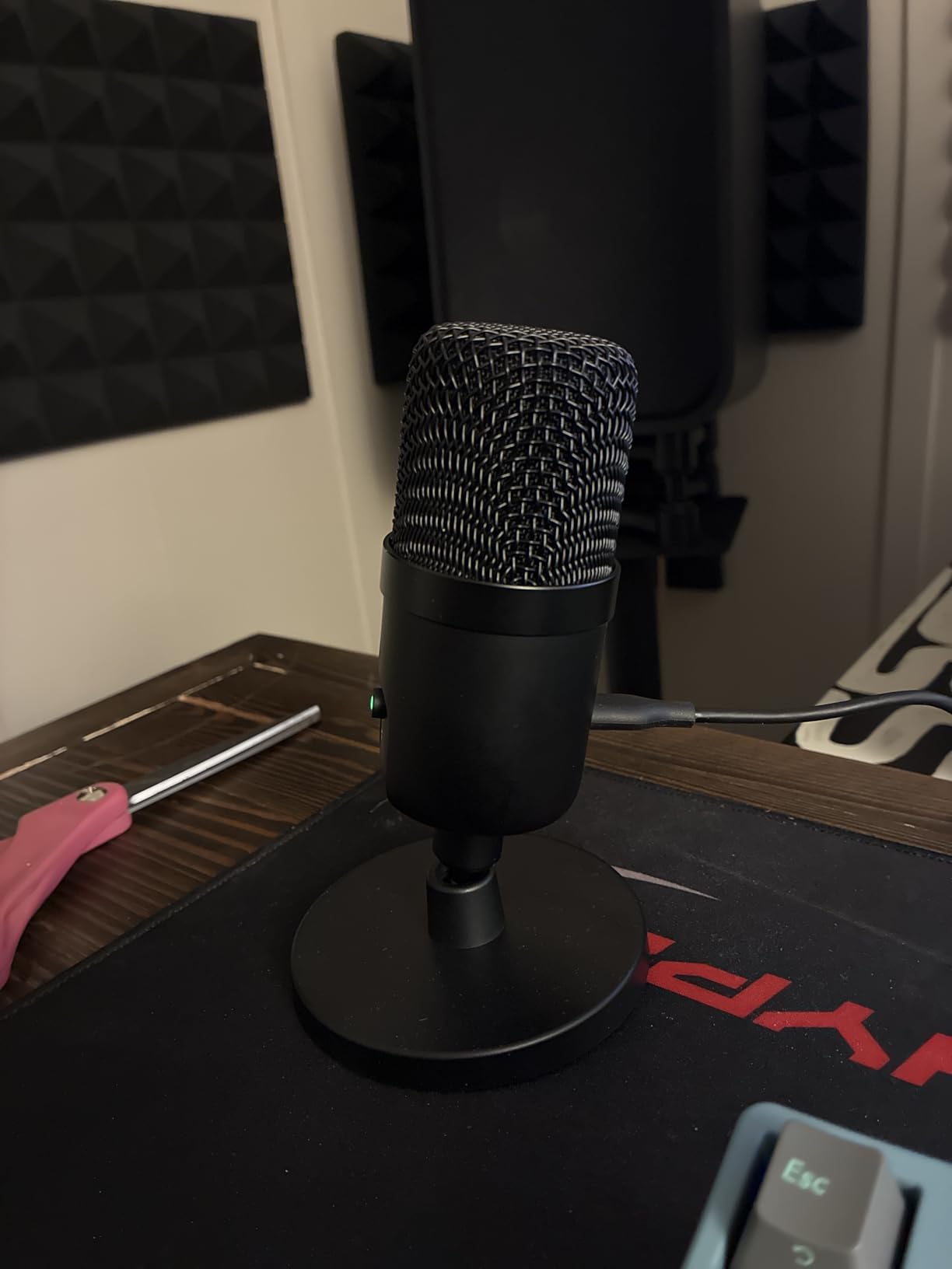 Amazon Basics Condenser Microphone for PC, Cardioid Pickup, USB Mic for Streaming, Recording, and Podcasting, 360° Adjustable Stand, Plug and Play, 5.8