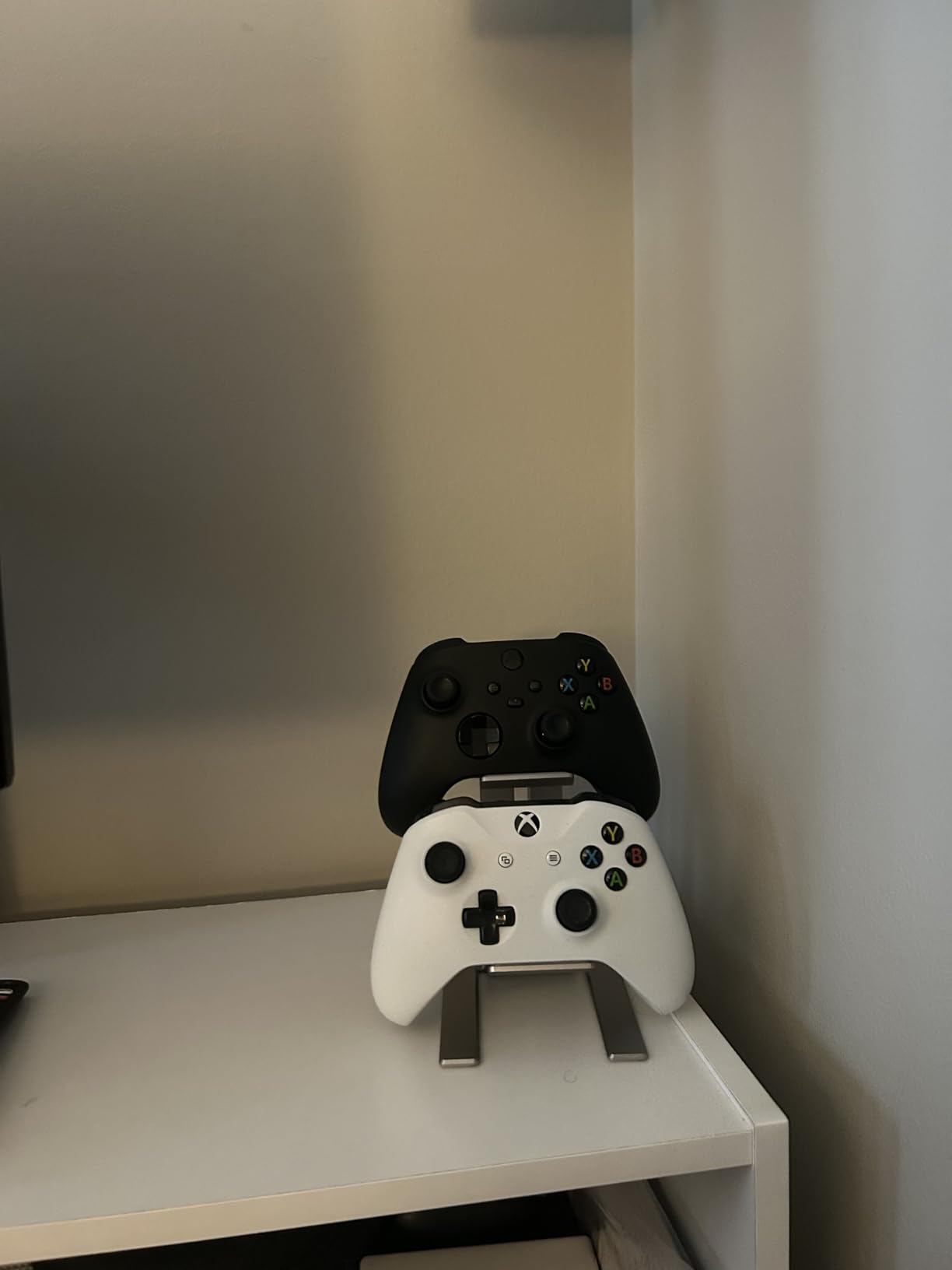 Controller Holder – 2 Tier Universal Aluminum Display Stand Accessories PC Gaming Desk Decor Stuff Gamer Gifts for Xbox Series X S, Elite 2, PS5, PS4, PS3, Switch Pro and Almost All Controller customer photo 2