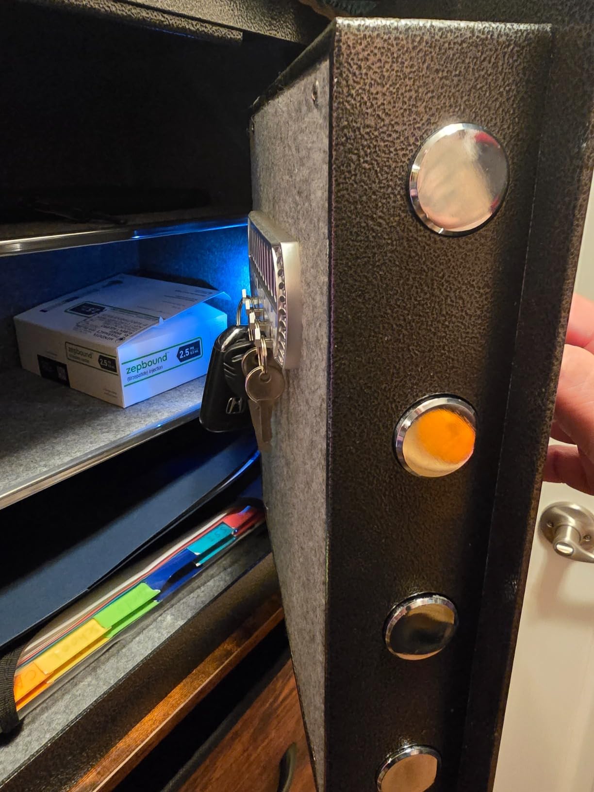 DAYI Safe Box, 2.0 Cu. Ft. Home Safes with Fireproof Bag for Valuables Docs customer photo 2