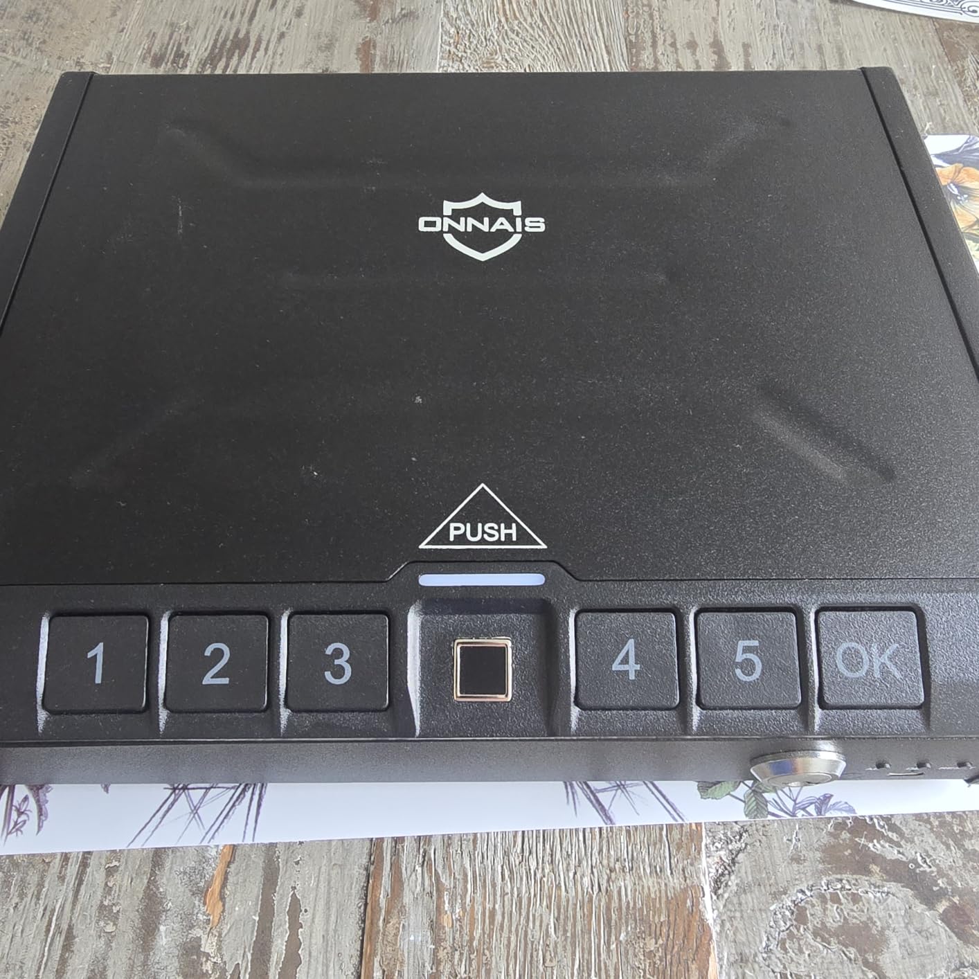 ONNAIS Iron PRO Biometric Fingerprint Gun Safe for Handgun with Keypad Lock customer photo 1