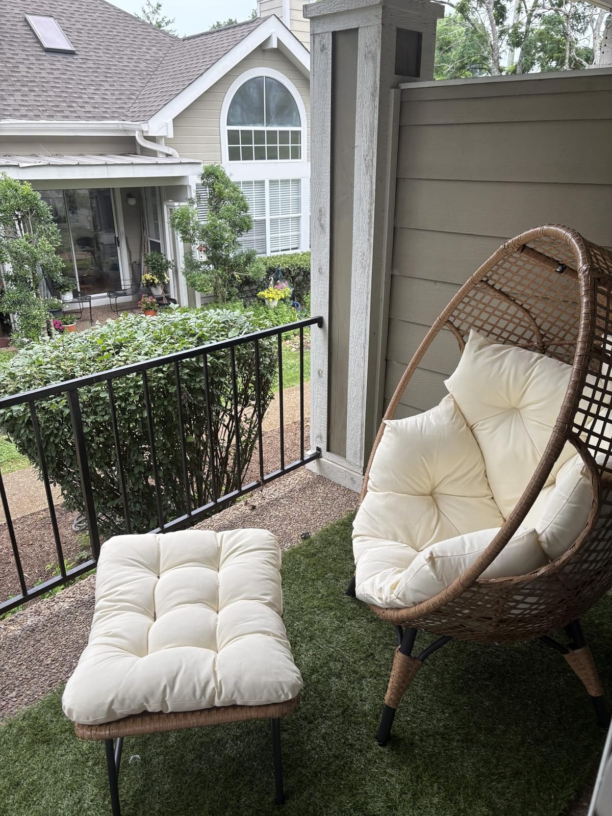 NICESOUL Wicker Egg Chair with Ottoman, Indoor Outdoor Egg Basket Lounge Chair w/Cushion, Oversized Egg Seat with Legs 440 Lbs, Comfy Cozy Boho Style Nest Chair w/Footrest for Patio, Balcony, Beige customer photo 1