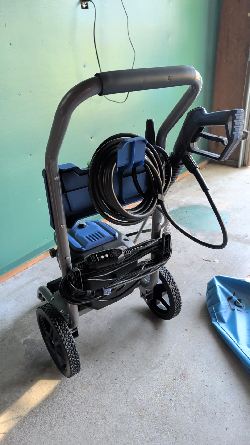 Westinghouse WPX3000e Electric Pressure Washer, 3000 Max PSI and 1.76 Max GPM, Induction Motor, Onboard Soap Tank, Spray Gun and Wand, 5 Nozzle Set, for Cars/Fences/Driveways/Homes/Patios/Furniture customer photo 1