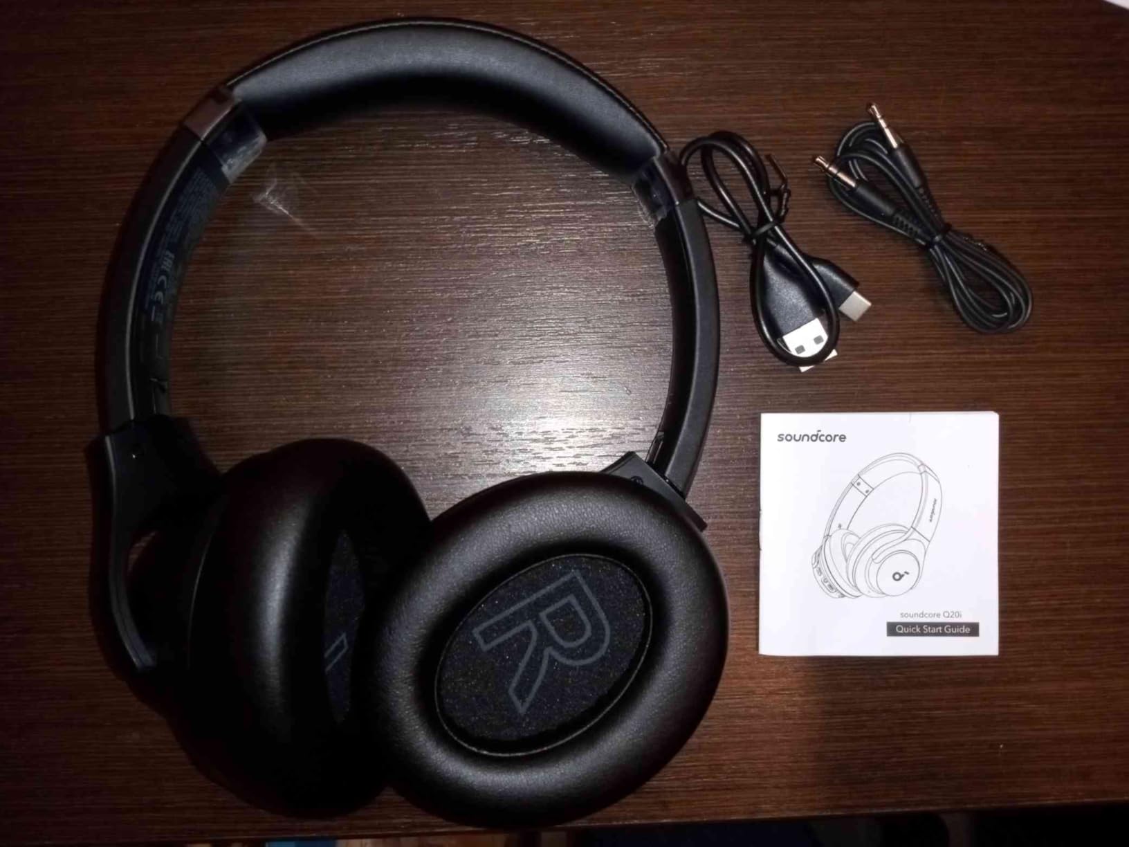 Soundcore by Anker Q20i Hybrid Active Noise Cancelling Headphones, White customer photo 2