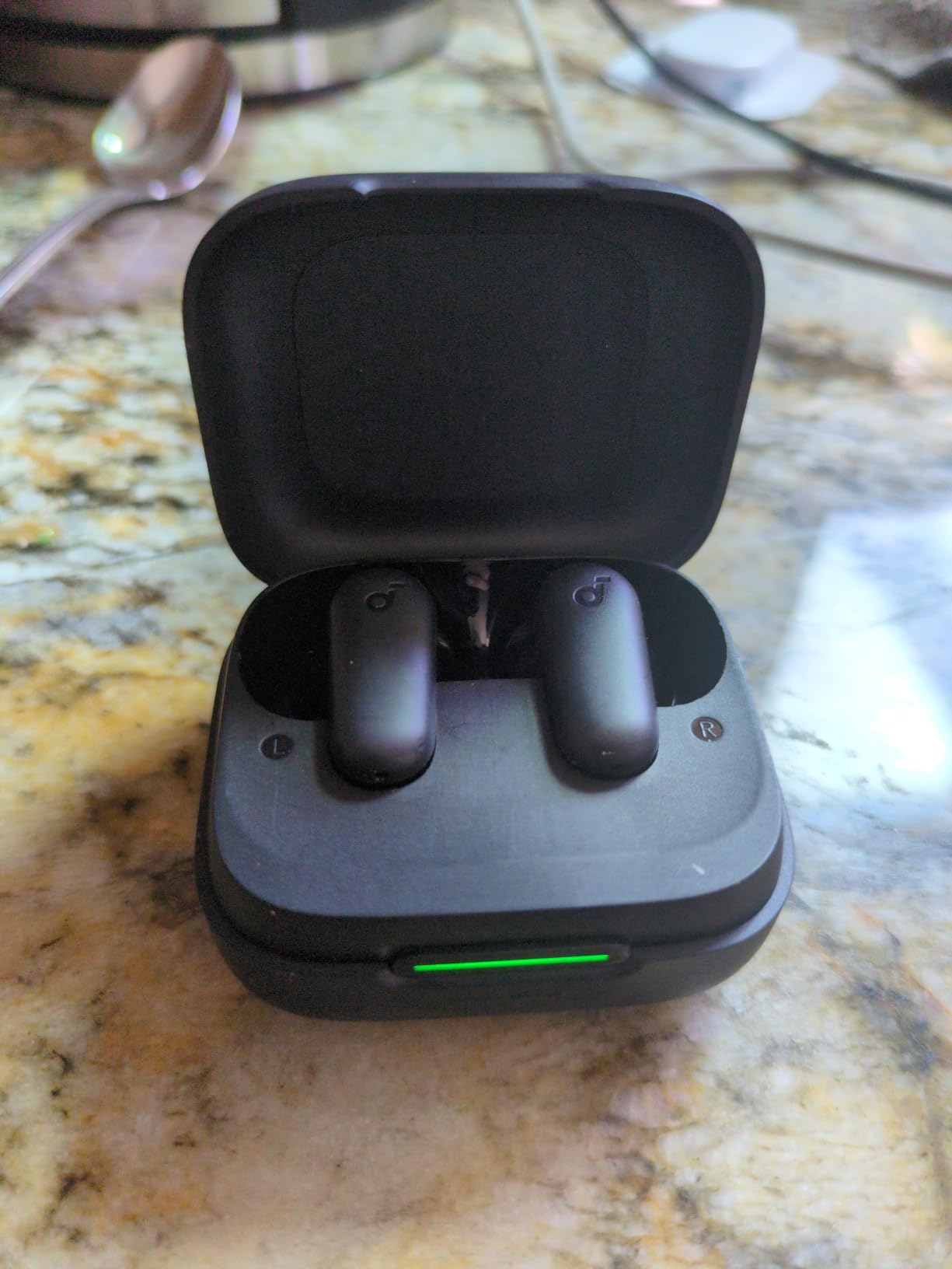 Soundcore P30i by Anker Noise Cancelling Earbuds, Hands-Free Viewing customer photo 1