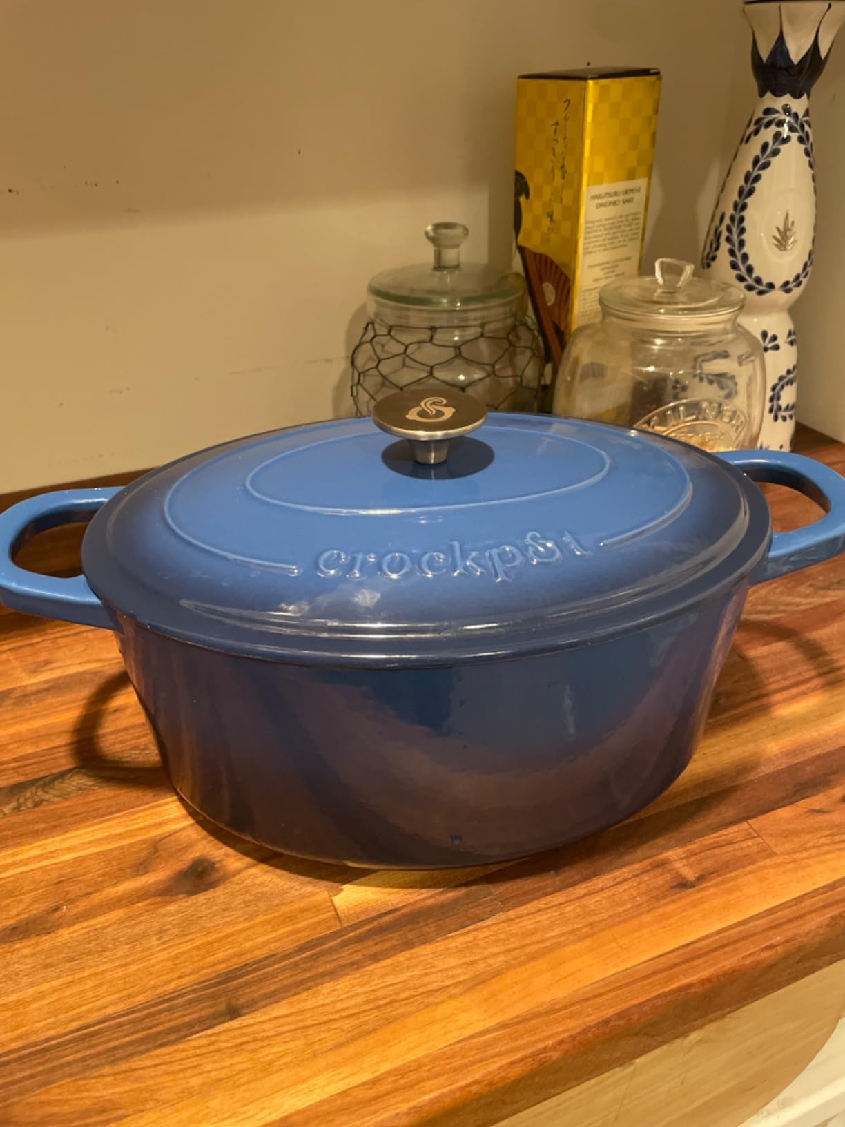 Crock Pot Artisan 6-Quart Round European Enameled Dutch Oven Pot With Lid - Matte Linen White w/Gold Knob customer photo 1