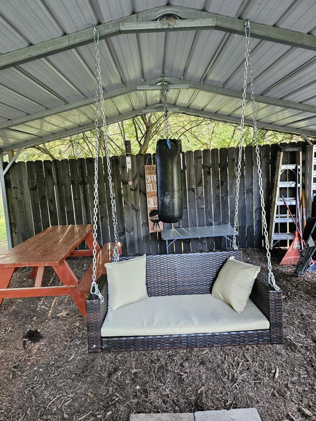 Outvita 5FT Wicker 3-Person Hanging Porch Swing with Cushion & Pillow customer photo 2