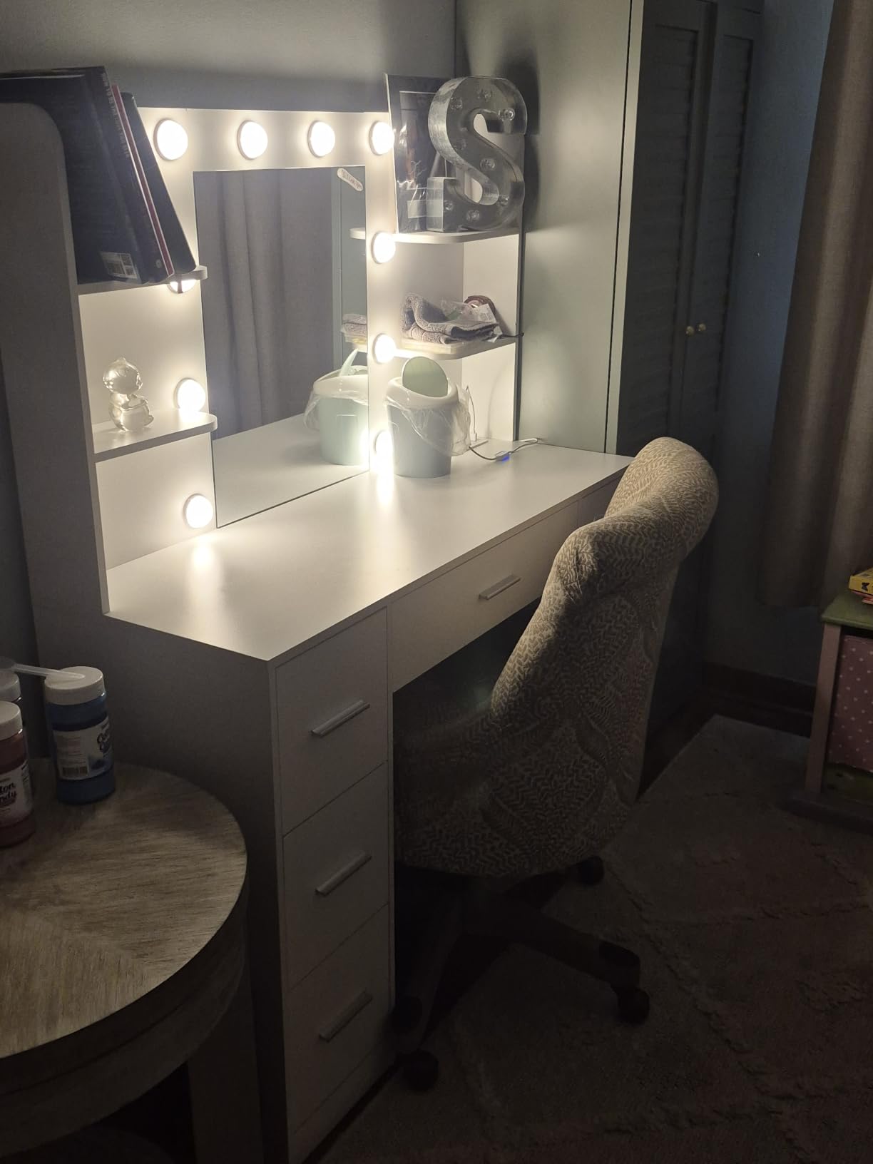 YESHOMY Vanity Desk with Mirror, Outlet, 10 Lights & 7 Drawers,Pure White customer photo 2