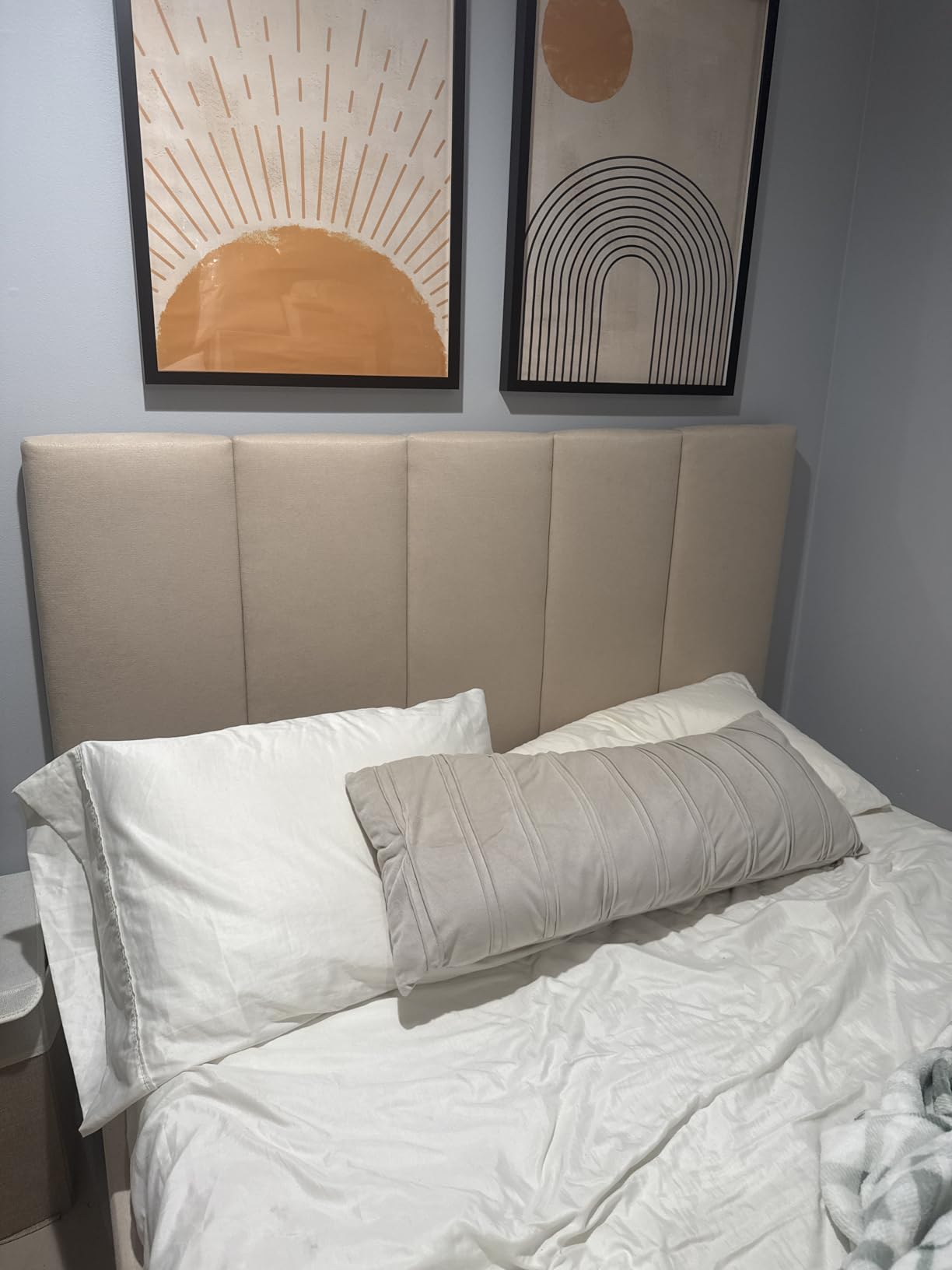 VELOCAVA King Size Upholstered Lift-Up Storage Bed, Beige Linen-Look Fabric Bed Frame with Vertical Panel Headboard, Hydraulic Lift Storage, Wooden Slat Support, No Box Spring Needed customer photo 2