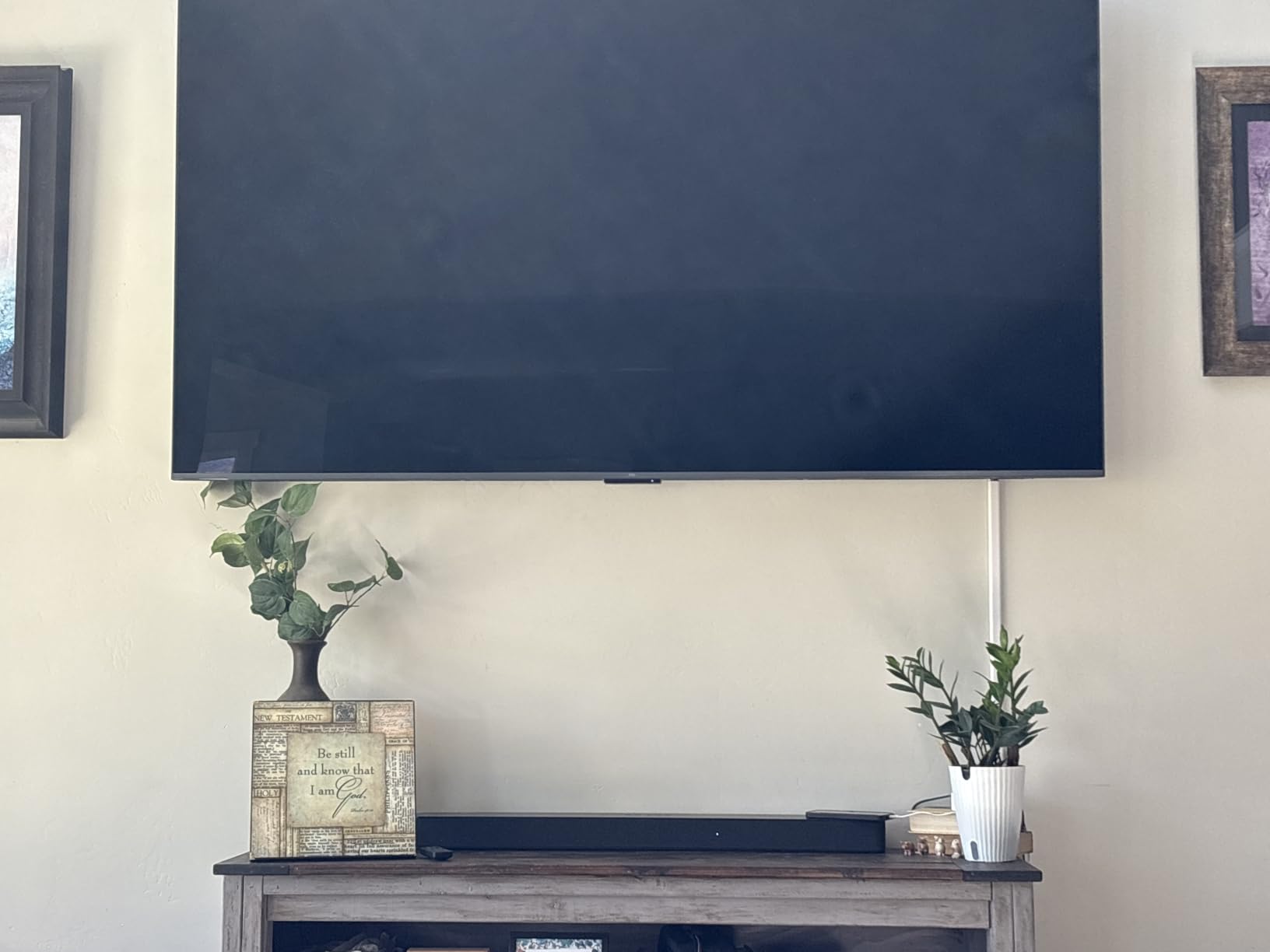 Amazon Fire TV Soundbar Plus (newest model) with built-in subwoofer, 3.1 channel, Dolby Atmos, clear dialogue customer photo 2