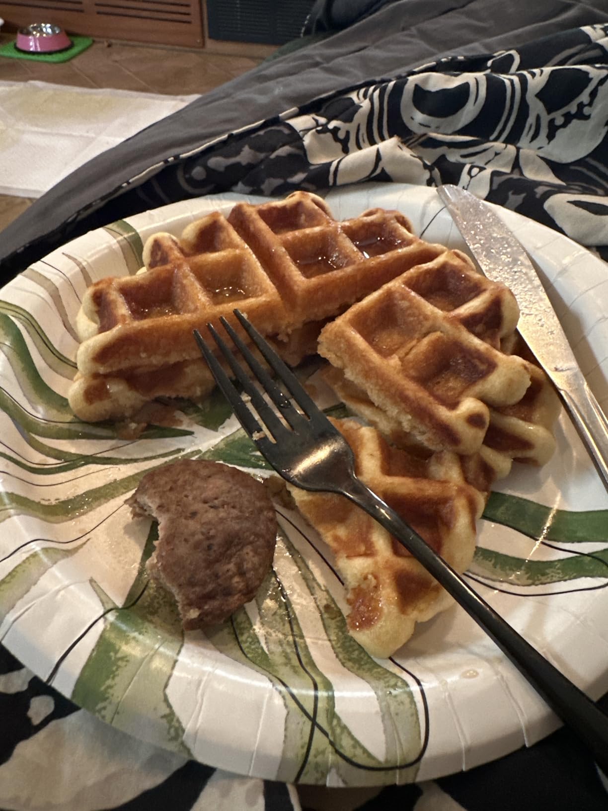 bella Fits-Anywhere™ Flip-n-Store Non-Toxic, Belgian Waffle Maker, Oatmilk customer photo 2