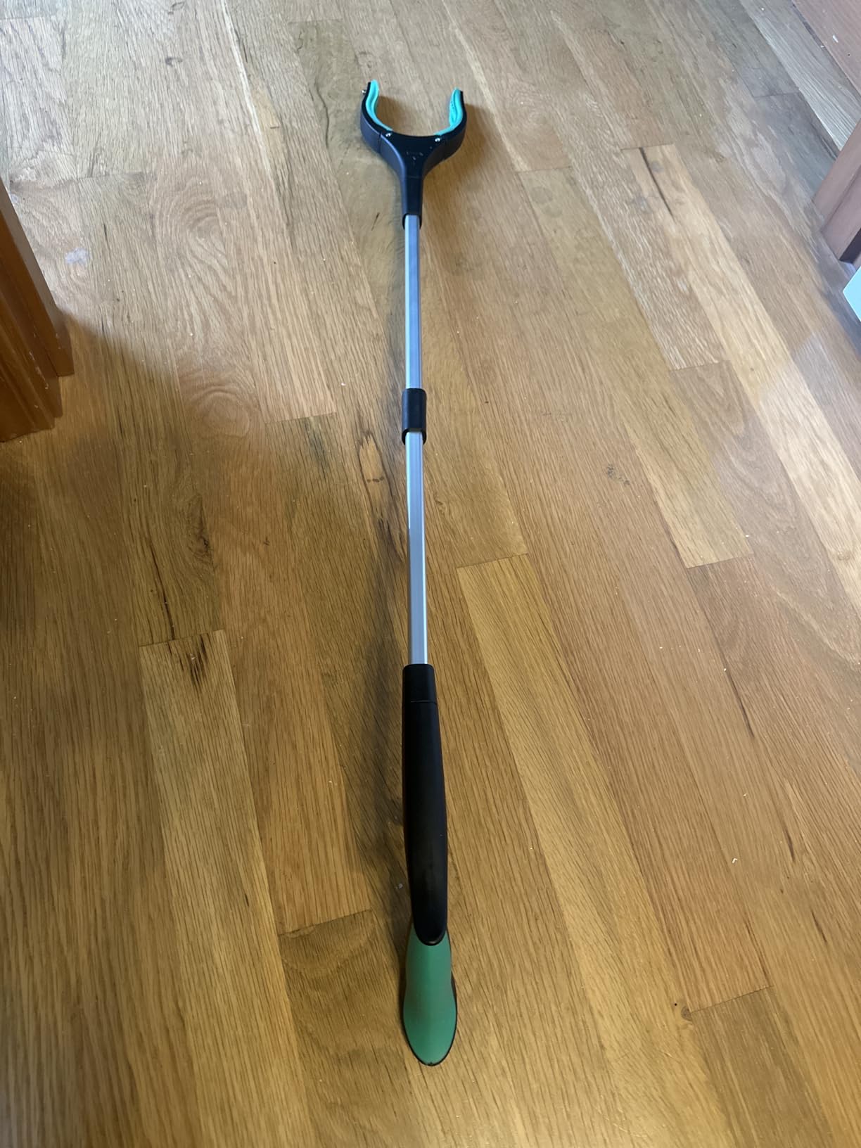 Grabber Reacher Tool - 32” Extra Long Foldable Gripper and Reaching Tool - Heavy Duty Pick Up Stick Grabbers for Seniors, Trash, Surgery Recovery Must Haves Gifts (Blue) customer photo 1