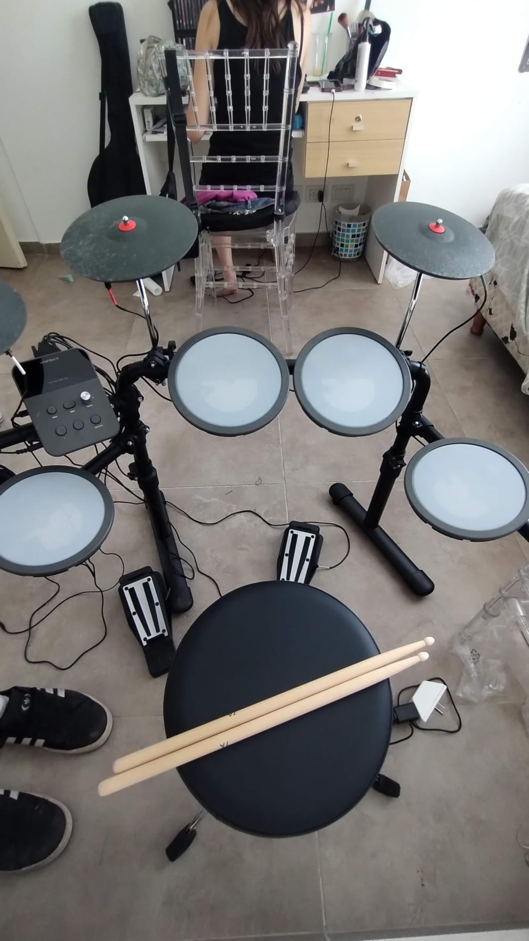 HAMPBACK MK-0 Electric Drum Set with 7'' Quiet Mesh Drum Pads, 8'' Full Rubber Cymbals, 12 Kits and 68 Authentic Sounds, USB MIDI, Throne, Sticks, Headphone, 2 Switch Pedals for Beginners & Kids customer photo 2