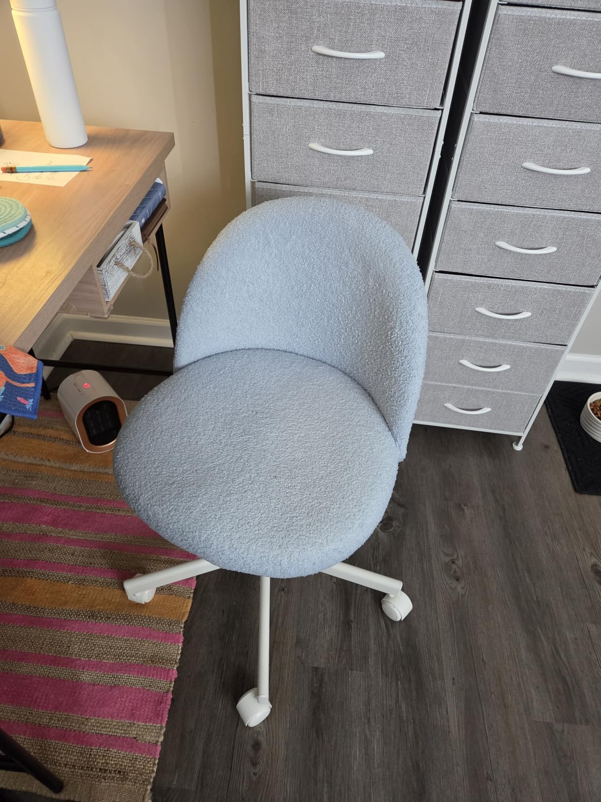VINGLI Modern Vanity Chair with Back, Teddy Fleece Swivel Desk Chair for Girls, Adjustable Small Office Chair with Silent Wheels & Lumbar Support, Stylish and Comfortable, White customer photo 1