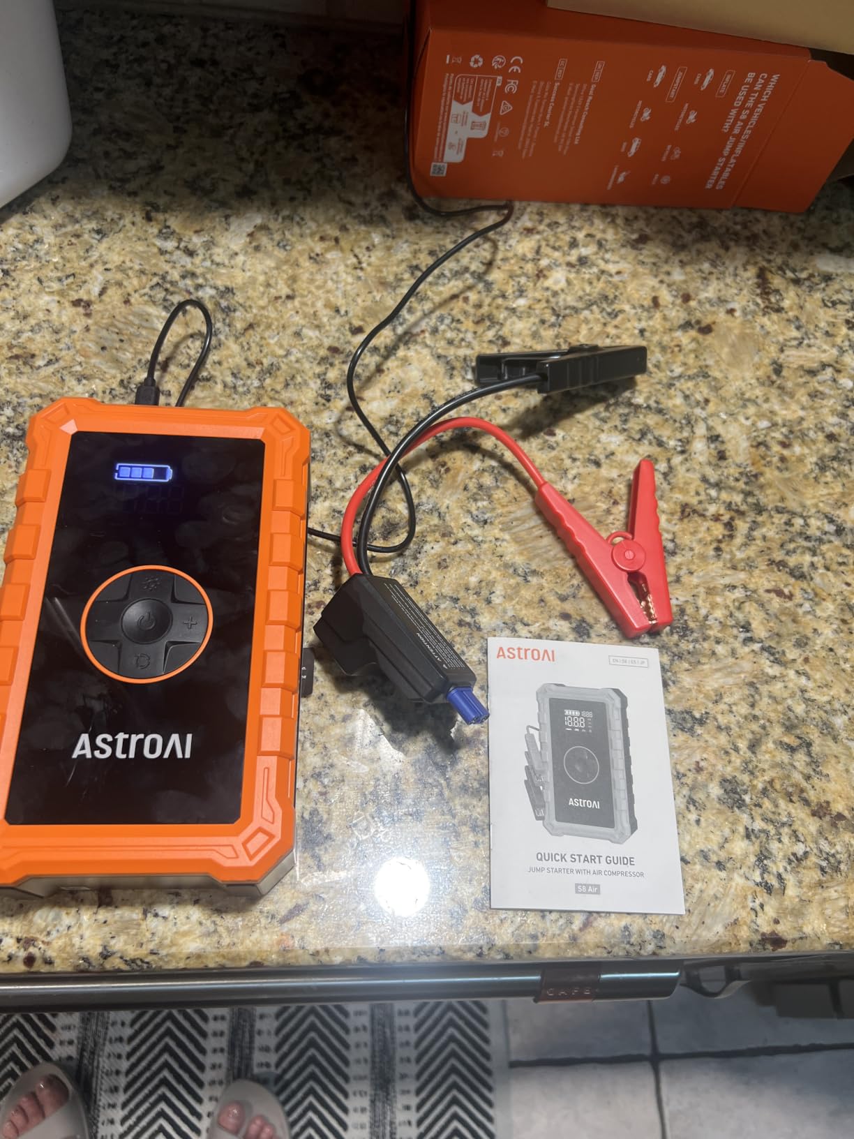 AstroAI S8 Air 3000A Jump Starter with Air Compressor, 12V Jump Box customer photo 1