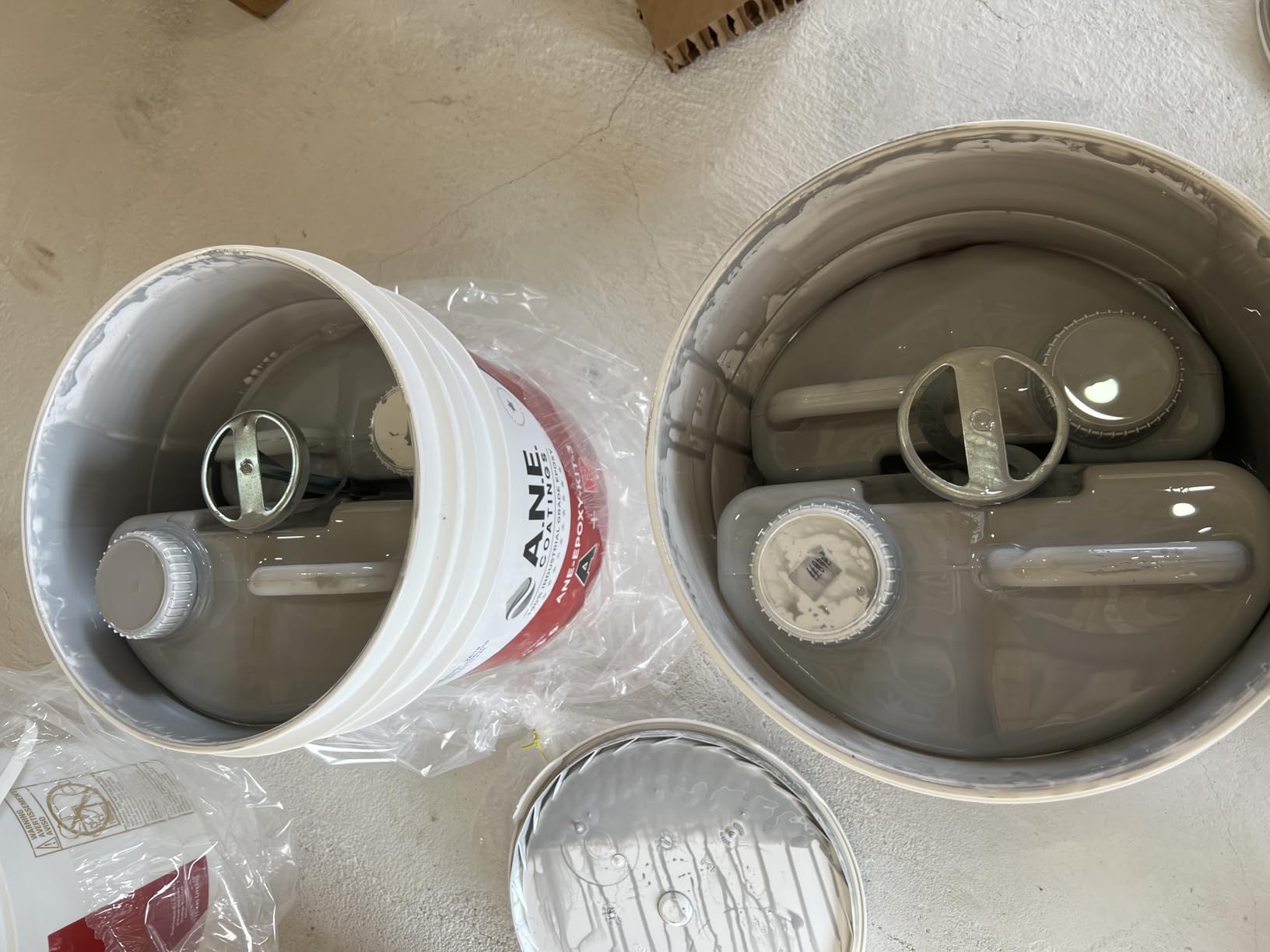 Self Leveling Epoxy Resin Kit – ANE Garage Floor Epoxy Kit Spreads Seamlessly. Durable, Industrial Grade Clear Epoxy Resin for Concrete Floors and Countertops - Black customer photo 1