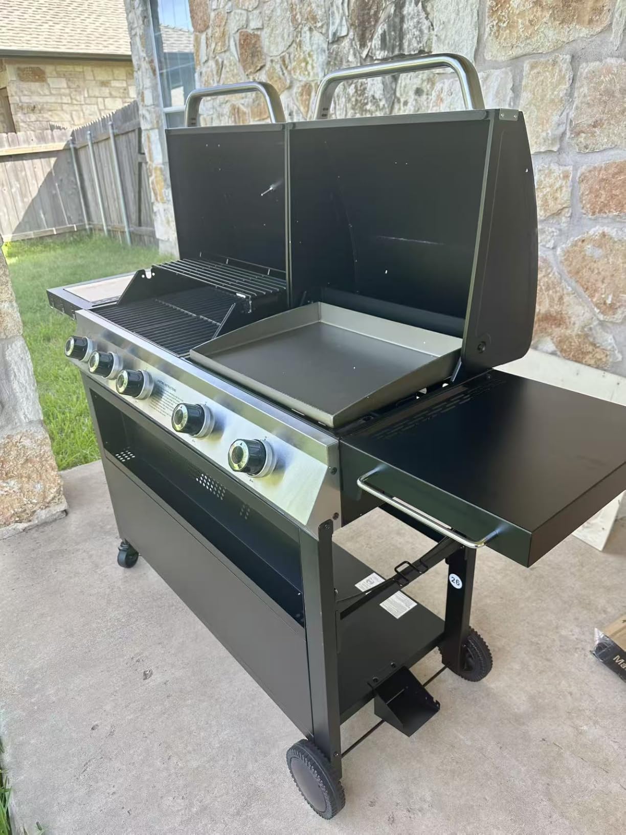 Captiva Designs Propane Gas Griddle Grill Combo with Lid & Flat Top Griddle customer photo 2