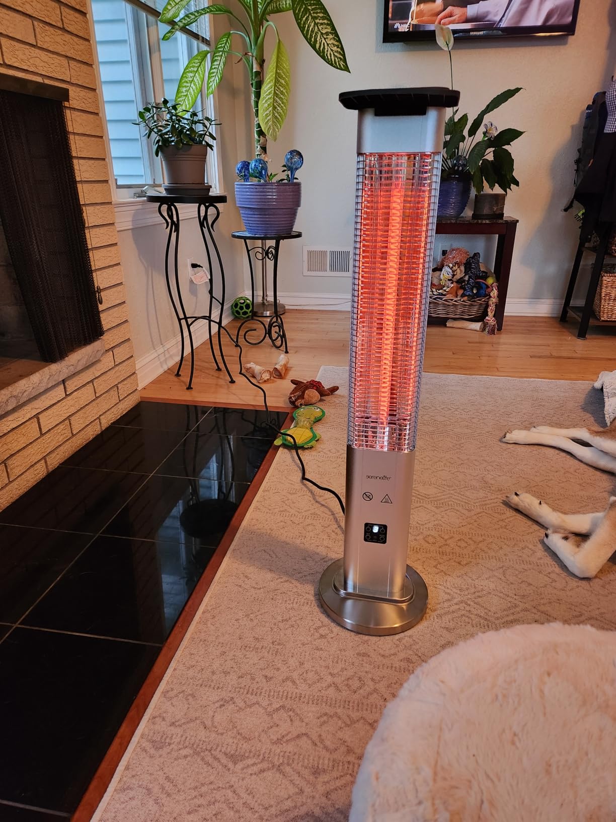SereneLife Outdoor Electric Patio Heater - 900W Infrared Heater with Remote, Aluminum Reflector, Waterproof Design, IP65 Approved, Quiet Operation, Standing Porch Heater for Patio & Backyard customer photo 2