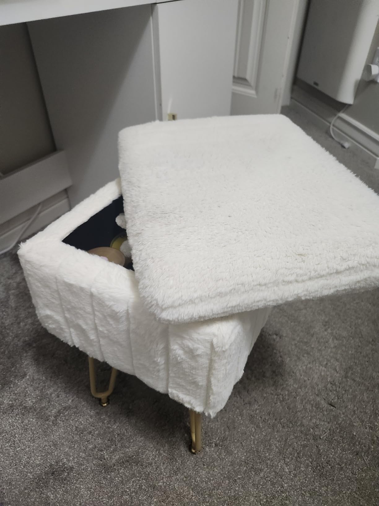 Sweetcrispy Vanity Stool Chair with Storage, Ottoman Faux Fur Soft Padded Makeup Footstools Seat with 4 Metal Legs Anti-Slip Adjustable Feet Modern Cute Small Footrest for Home Entryway Bedroom White customer photo 1