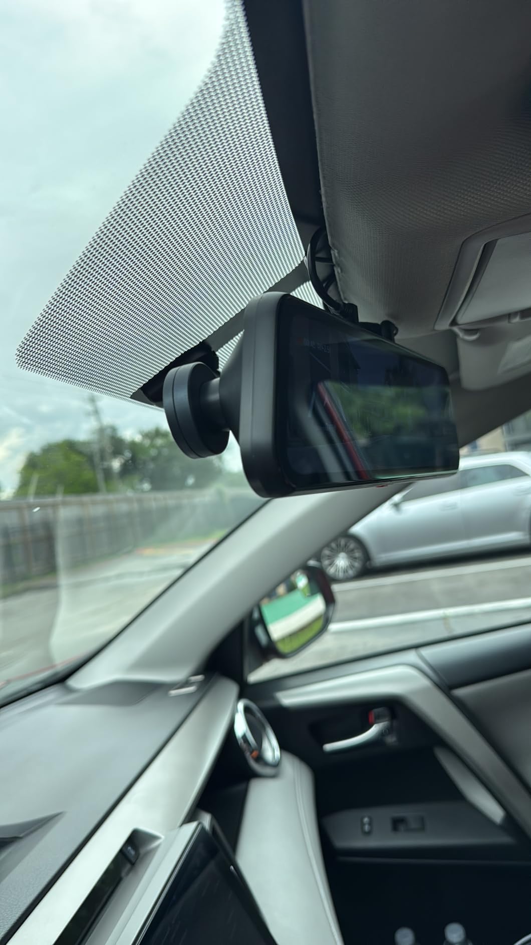 WOLFBOX G850 PRO 4K Mirror Dash Cam with ADAS and BSD,64GB Card,5.8GHz WiFi customer photo 1