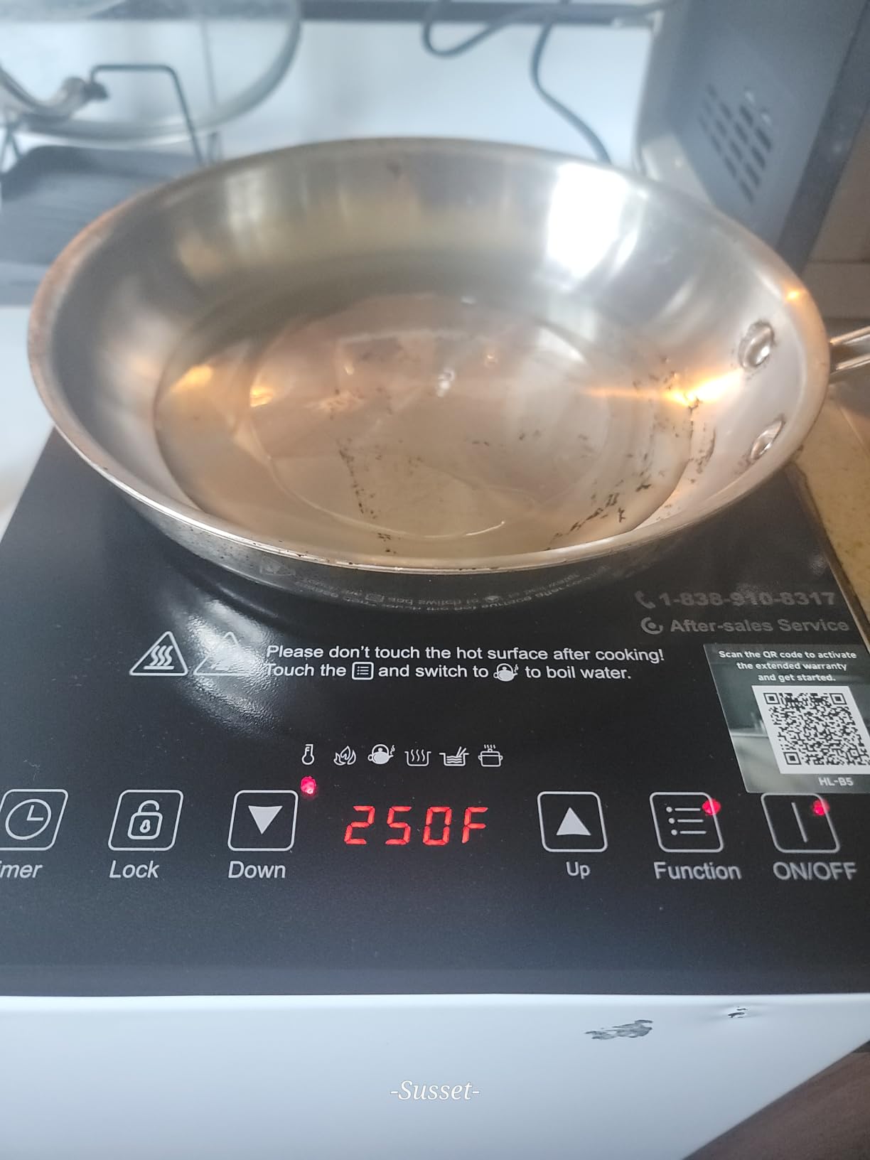 AMZCHEF Portable Induction Cooktop, 20 Temperature & Power Levels, 1800W customer photo 1