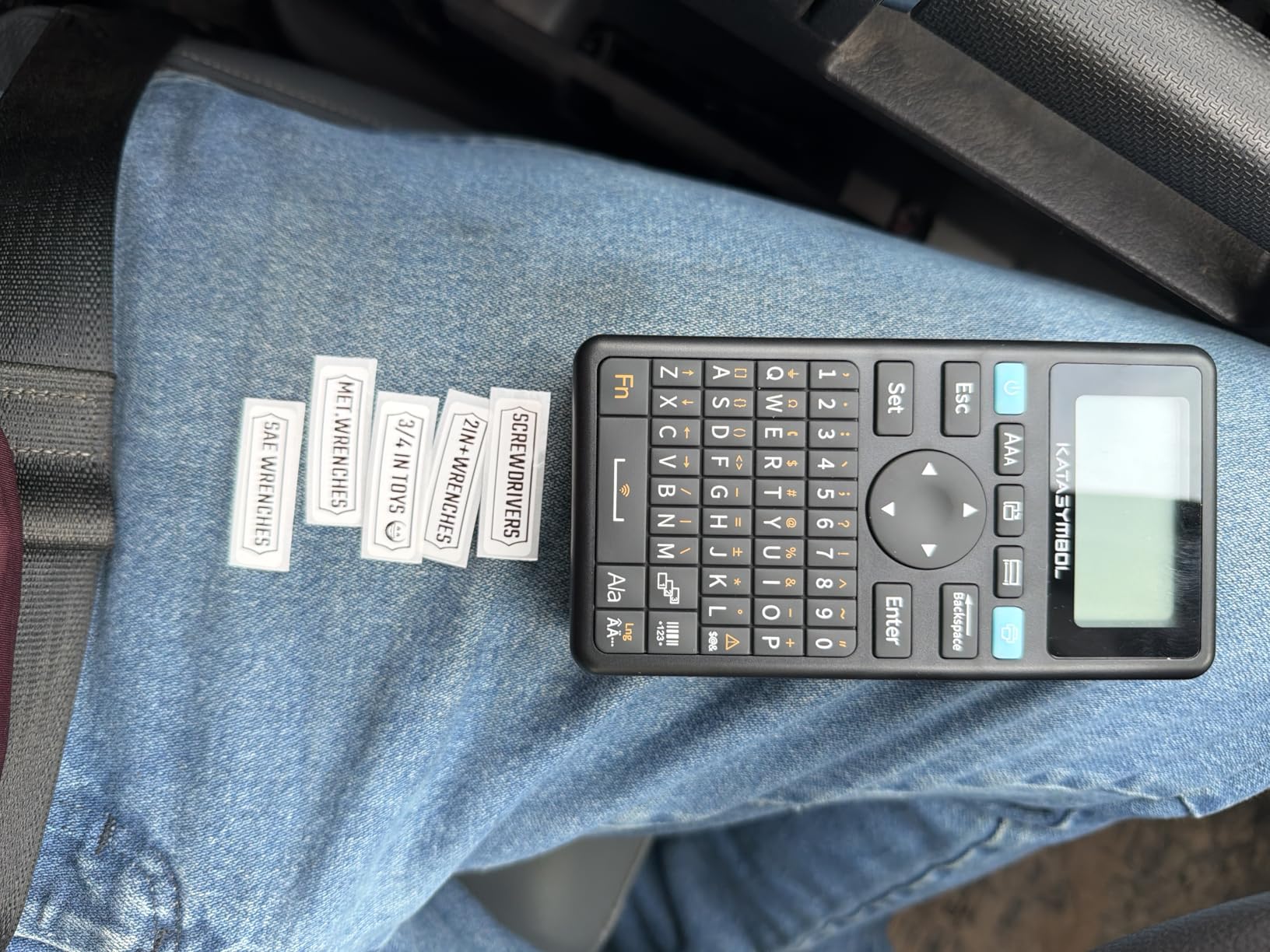 SUPVAN E11 Keyboard & Bluetooth Label Maker Machine with 4 Tapes customer photo 1