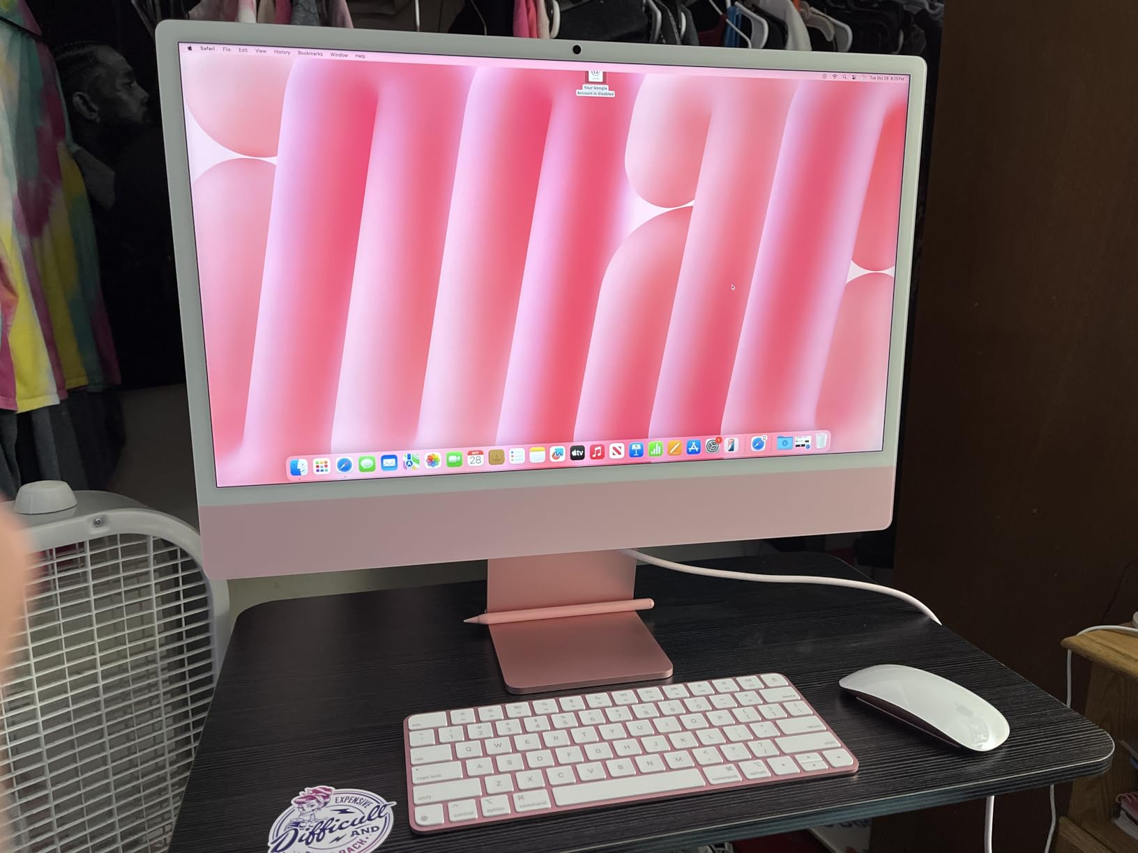 Apple 2024 iMac All-in-One Desktop Computer with M4 chip with 8-core CPU and 8-core GPU: Built for Apple Intelligence, 24-inch Retina Display, 16GB Unified Memory, 256GB SSD Storage; Blue customer photo 2