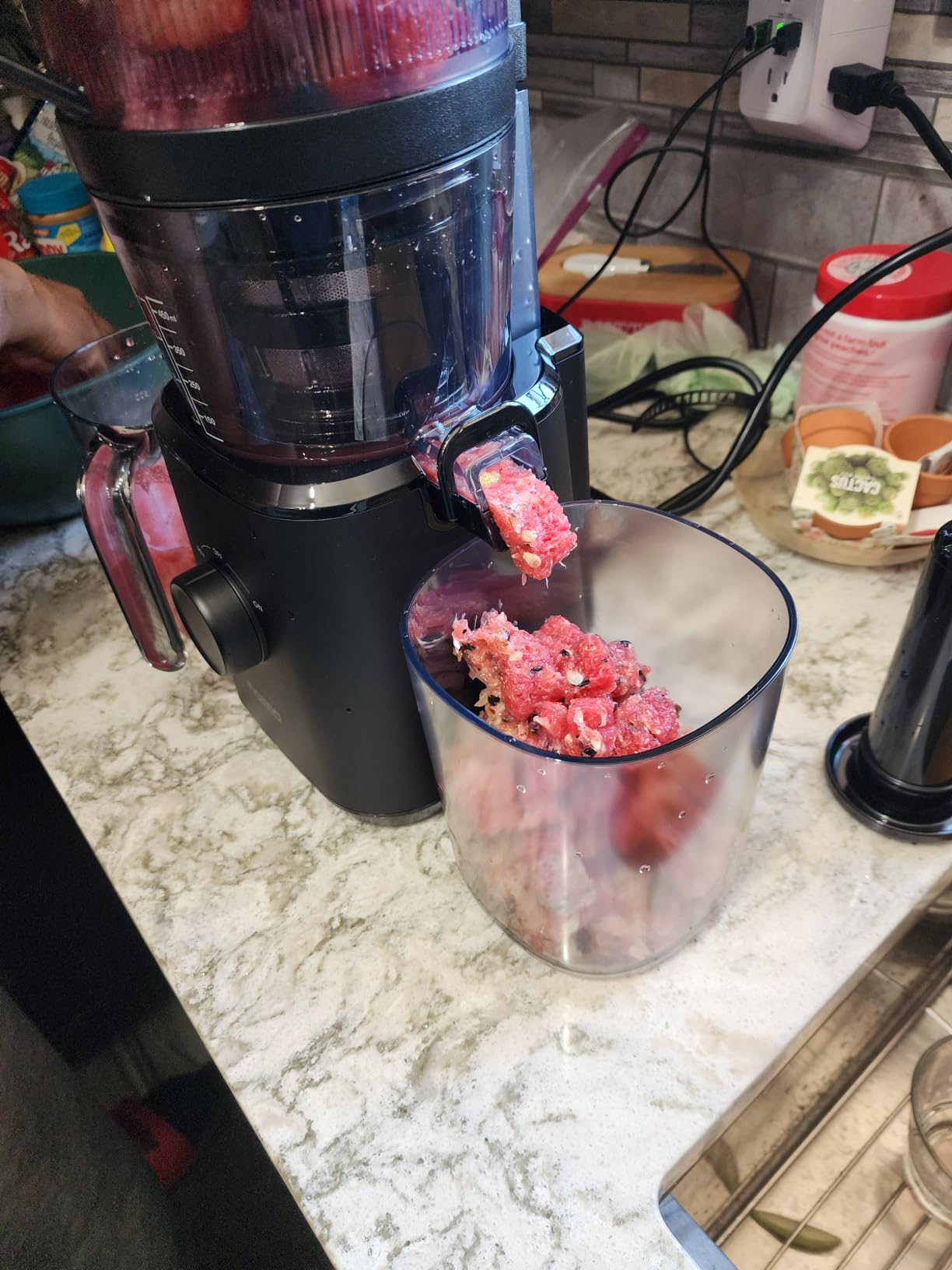 Nama J2 - Cold Press Juicer - Hands-Free - Black customer photo 2
