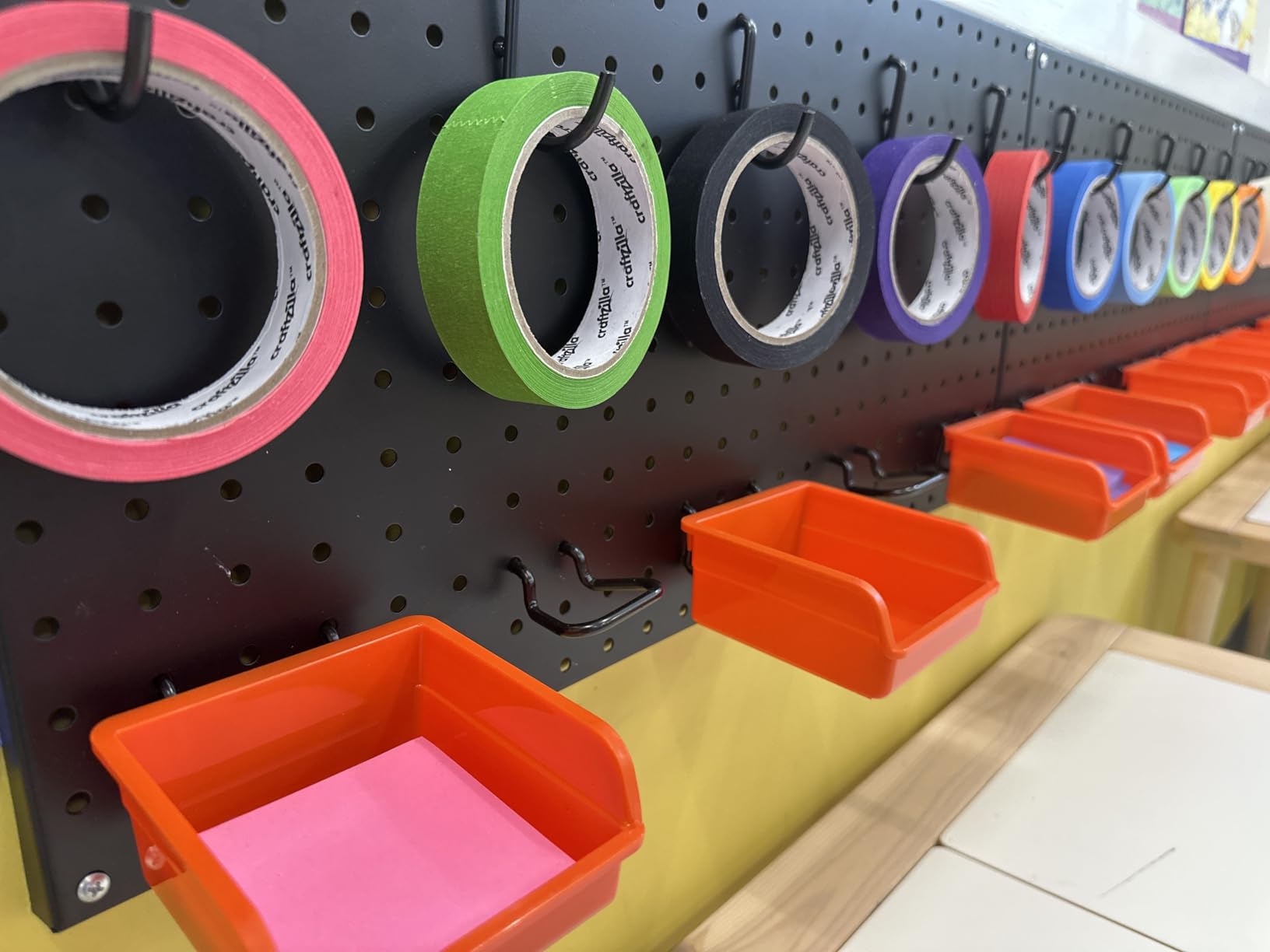 INCLY 48x36 Inch Metal Peg Board Kit 1/4
