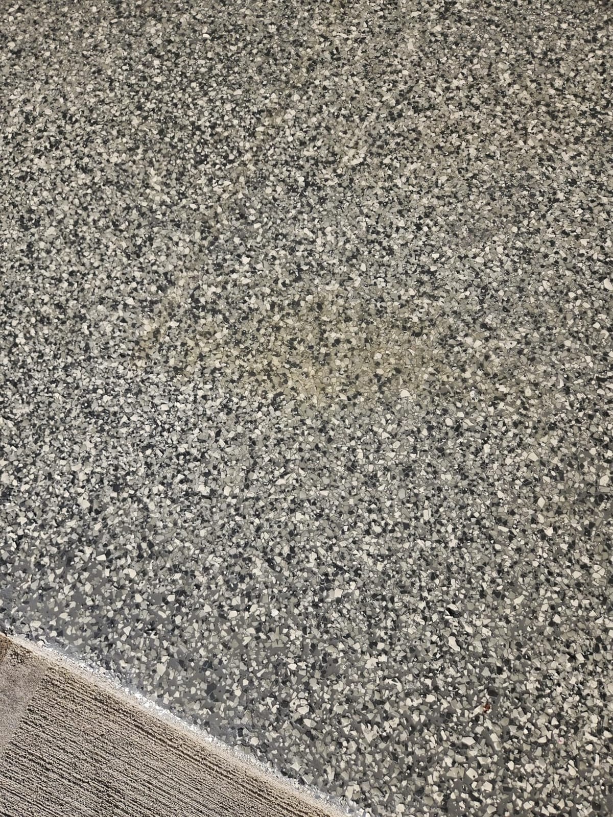 Epoxy Resin Coating 3 Gallon Kit - Clear- Standard Cure Speed - for Floors, Counter Tops, Garages & More -100% Solids -2 Components - Self Leveling, Chemical Resistant, Solvent-Free customer photo 1