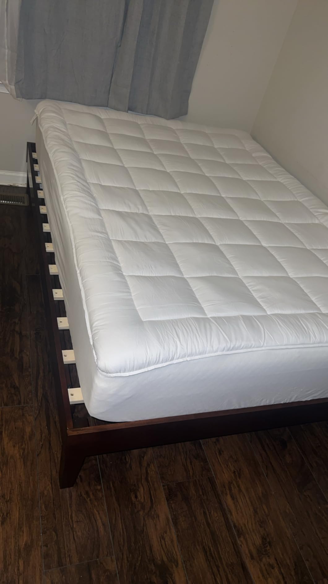 Yaheetech Queen Size Solid Wood Platform Bed Frame Low-Profile Dark Walnut | Sturdy rubberwood frame with 12 plywood slats offers solid support, assembles easily, and stays quiet, no box spring needed. customer photo 2