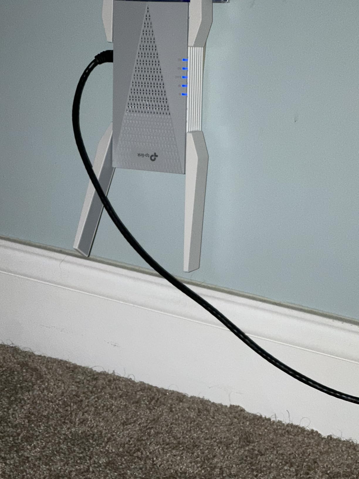 TP-Link BE10000 Wi-Fi 7 Tri-Band Range Extender MLO 6 GHz, RE653BE customer photo 1