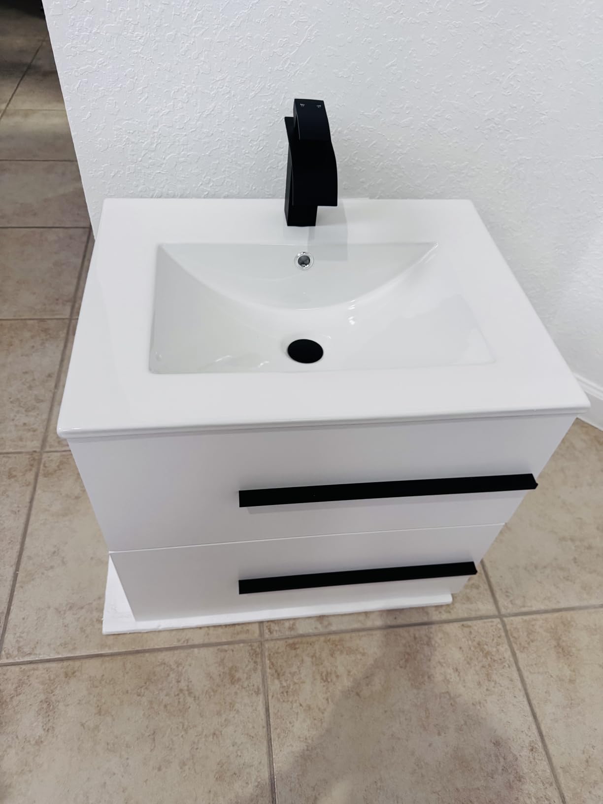 30 Inch Floating Vanity with Sink, Modern Wall Mounted Bathroom Cabinet with 2 Soft-Close Drawers & Black Handles, Space-Saving Vanity Cabinet for Bathroom (White, 30